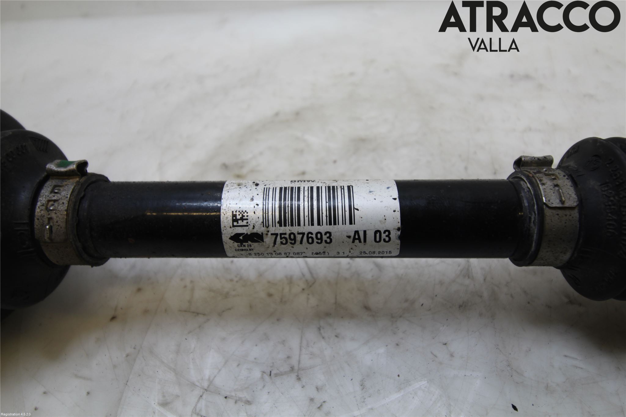 BMW 1 F20/F21 11-19 Drivaxel Fram Vänster