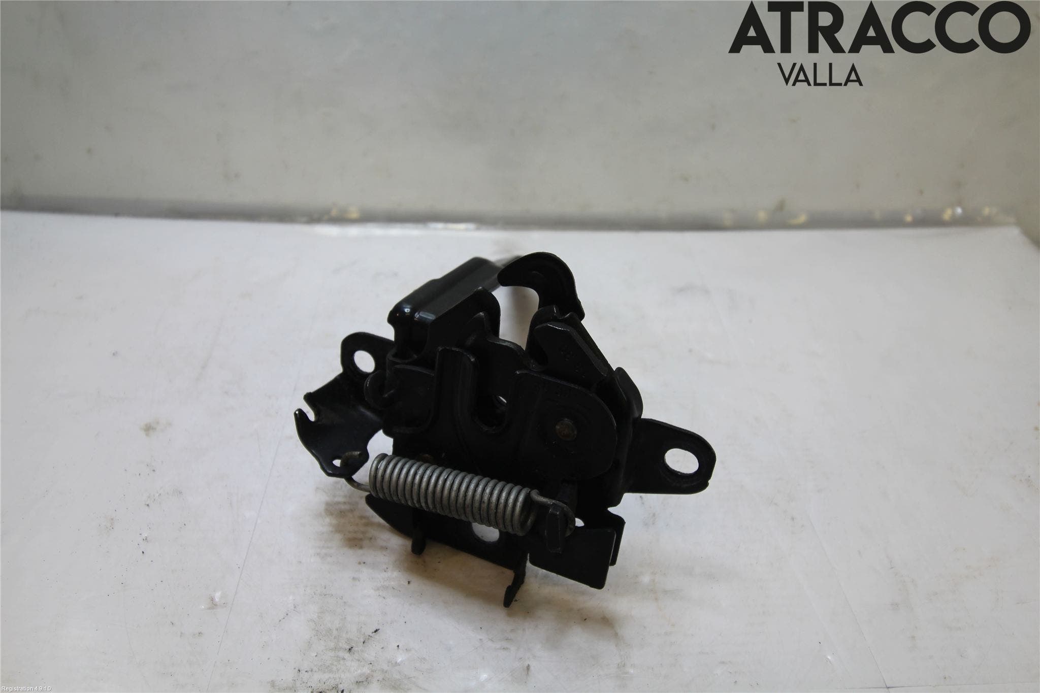 Toyota AURIS 13-19 Huvlås