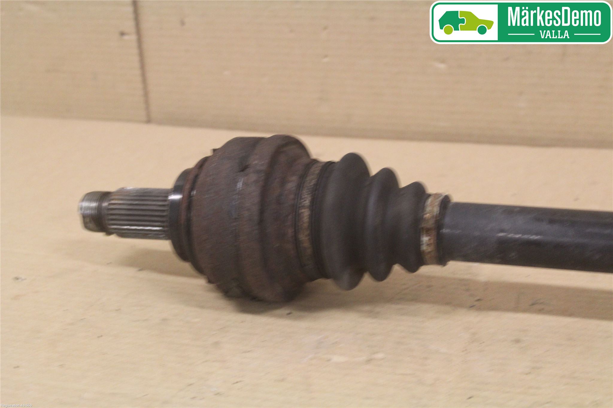 BMW 7 E65/66    00-08 Drivaxel Bak Vänster