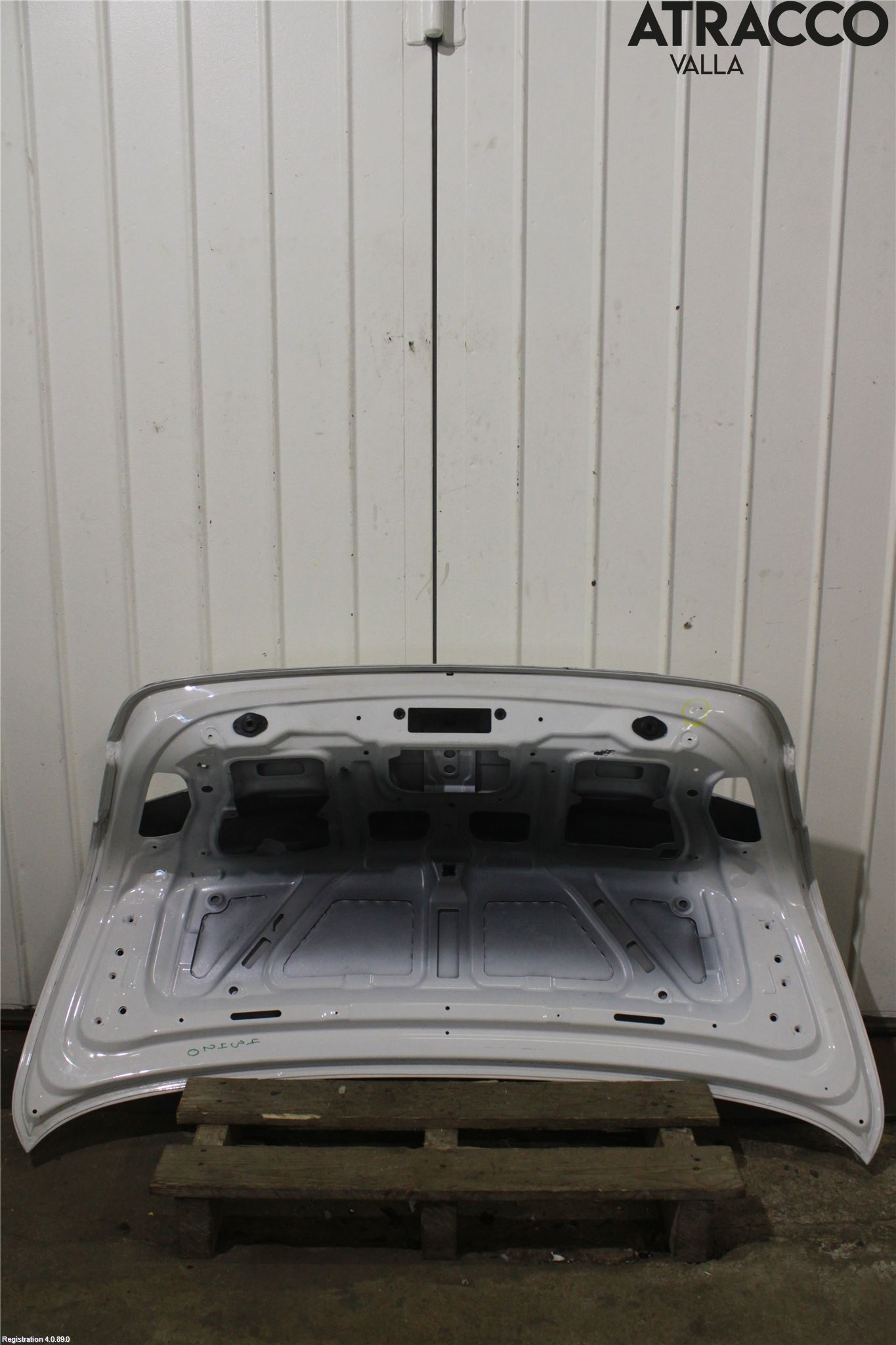BMW 5 F10/F11/F18 09-17 Baklucka (Ej Med Ruta)