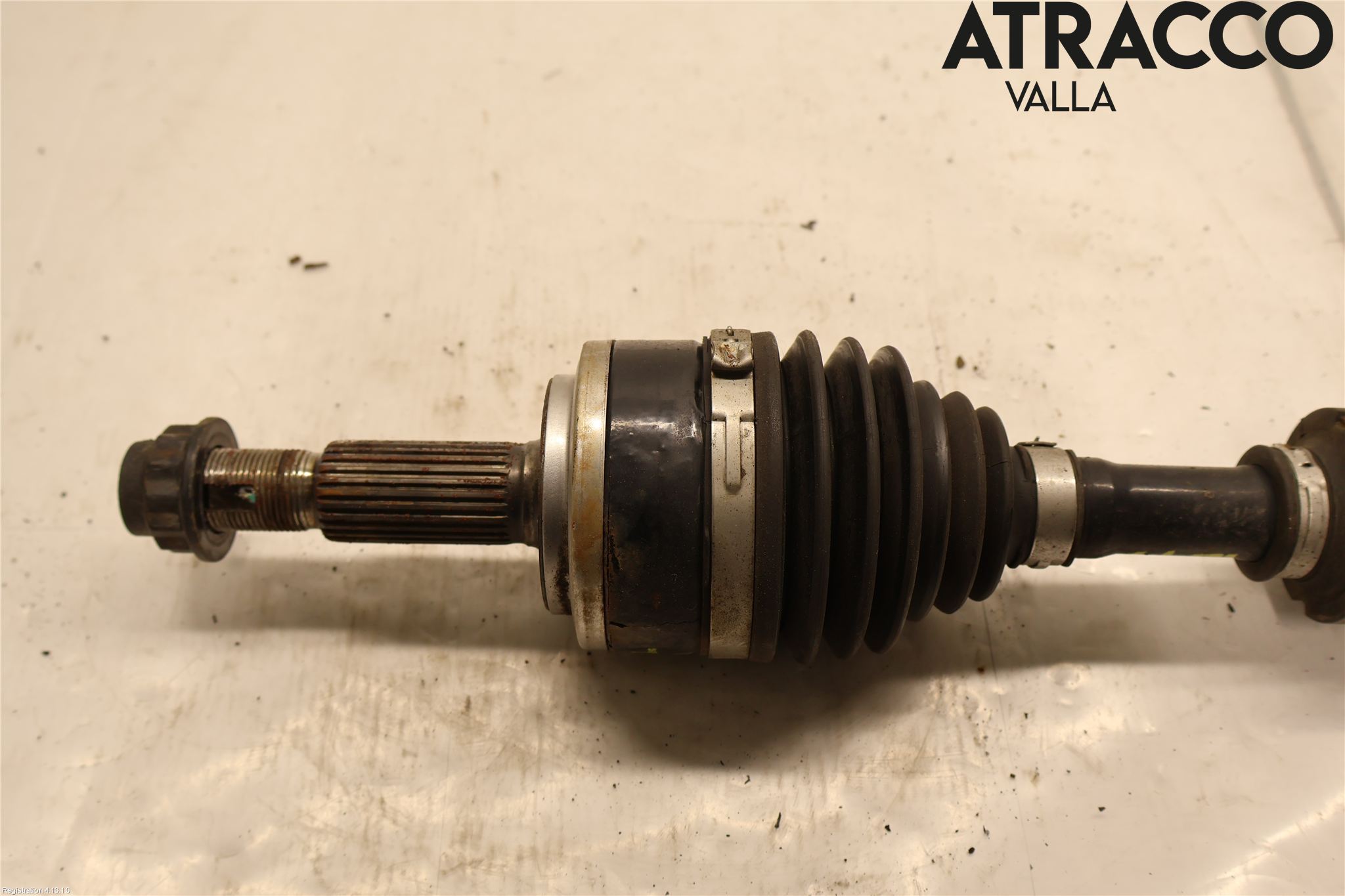 Toyota C-HR 16-23 Drivaxel Fram Vänster