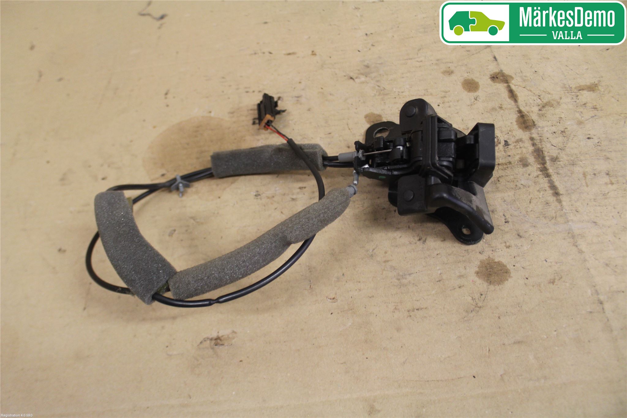 Nissan NAVARA 05-16 Låskista-Dörrlås