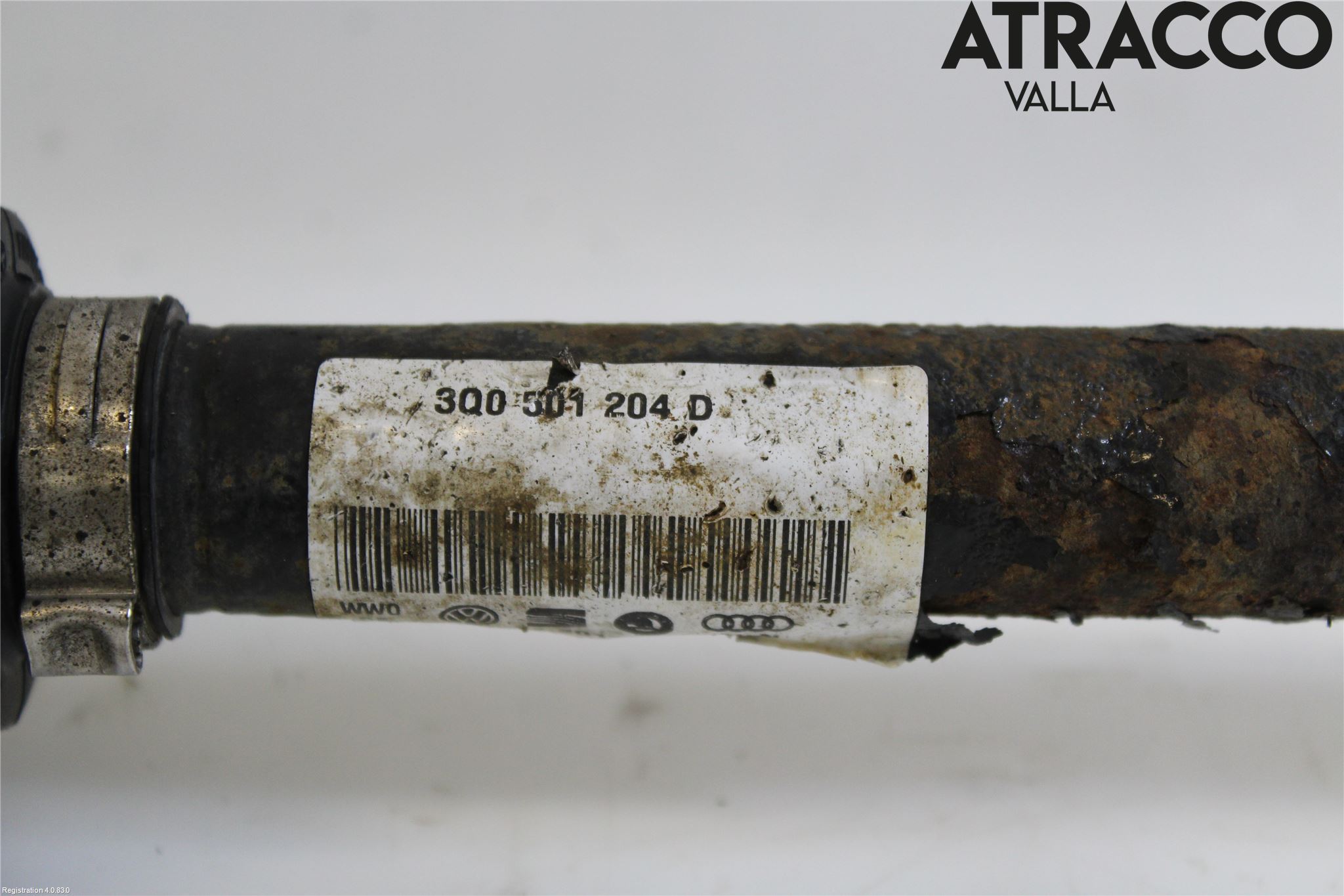 Volkswagen VW PASSAT 15-19 Drivaxel Bak Höger