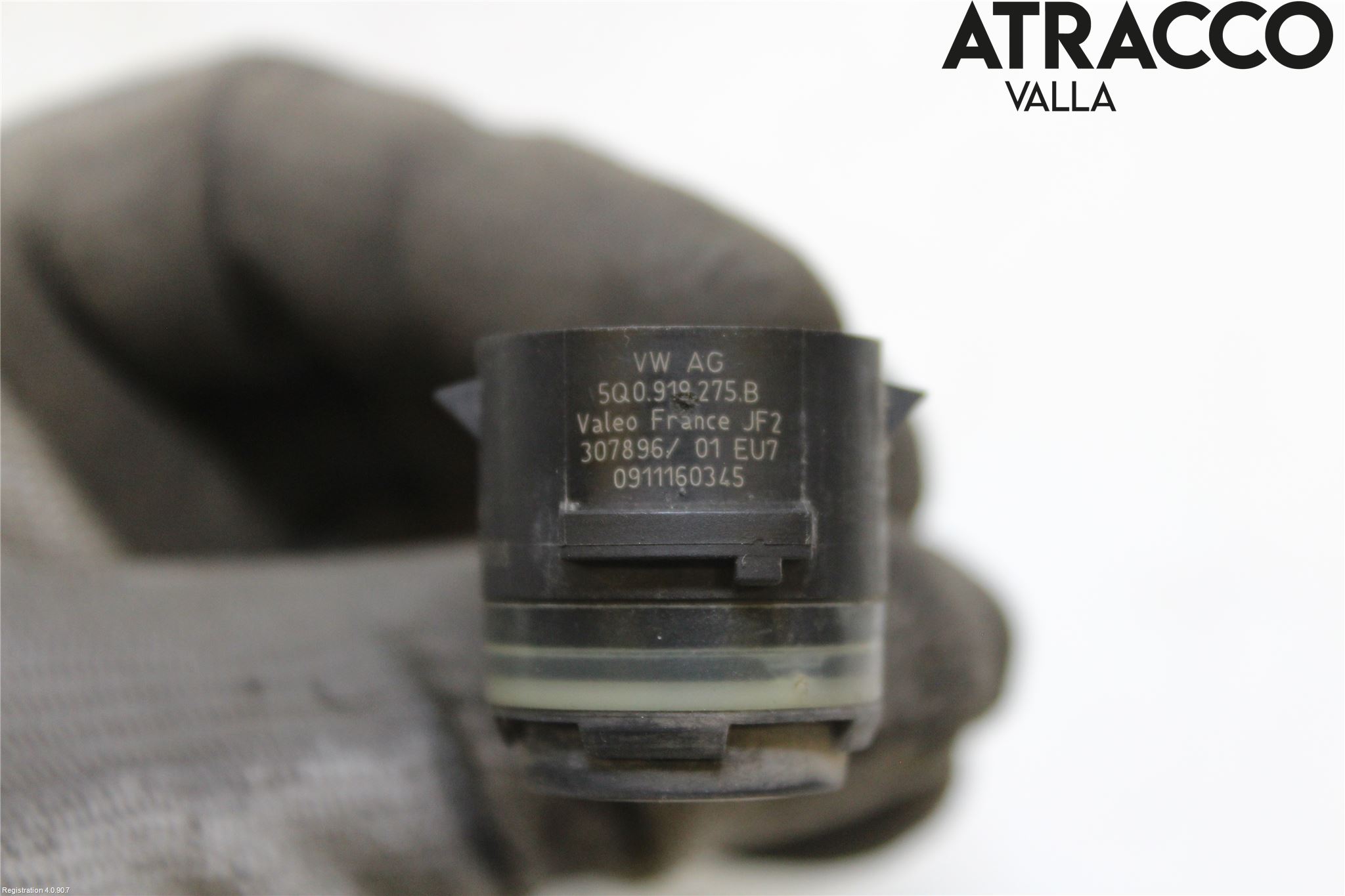 Skoda SUPERB 16-24 Parkeringshjälp Frontsensor