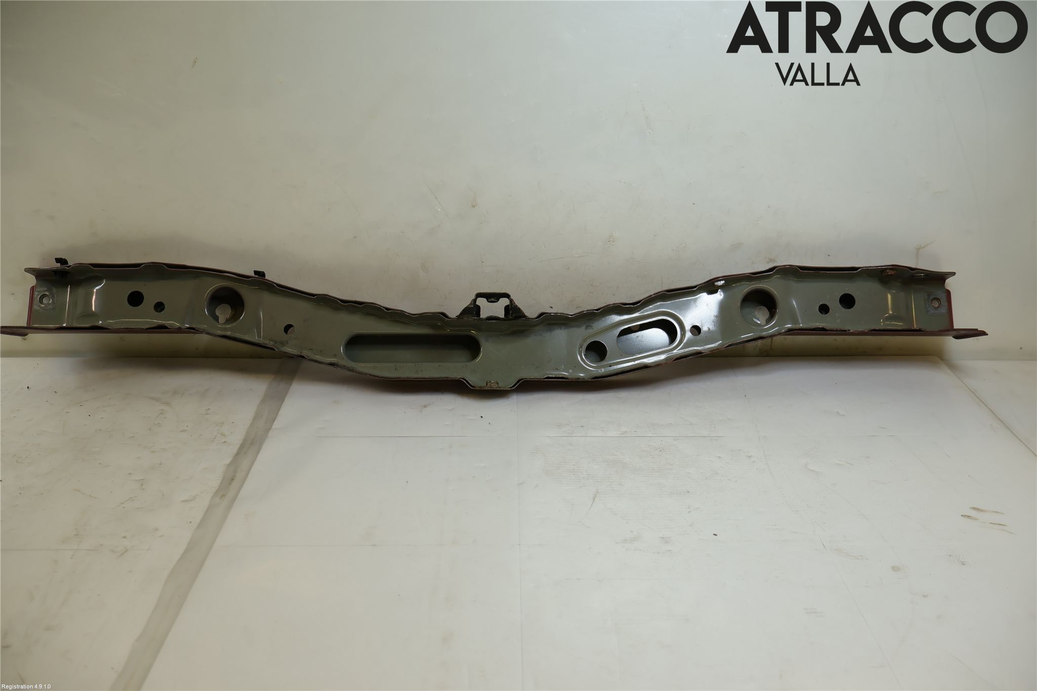 Toyota AURIS 13-19 Front Huvlåsplåt-Balk
