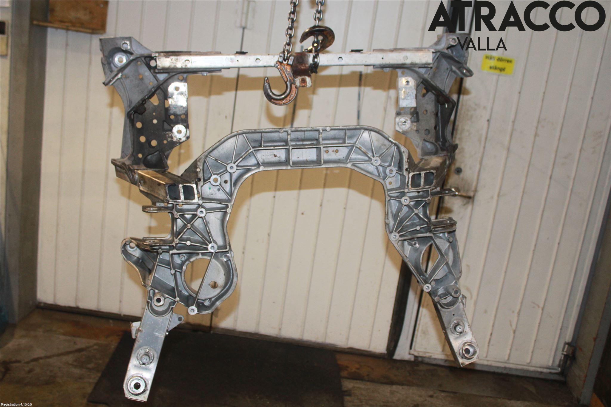 BMW 7 F01/02/03/04 09-15 Framvagnsbalk