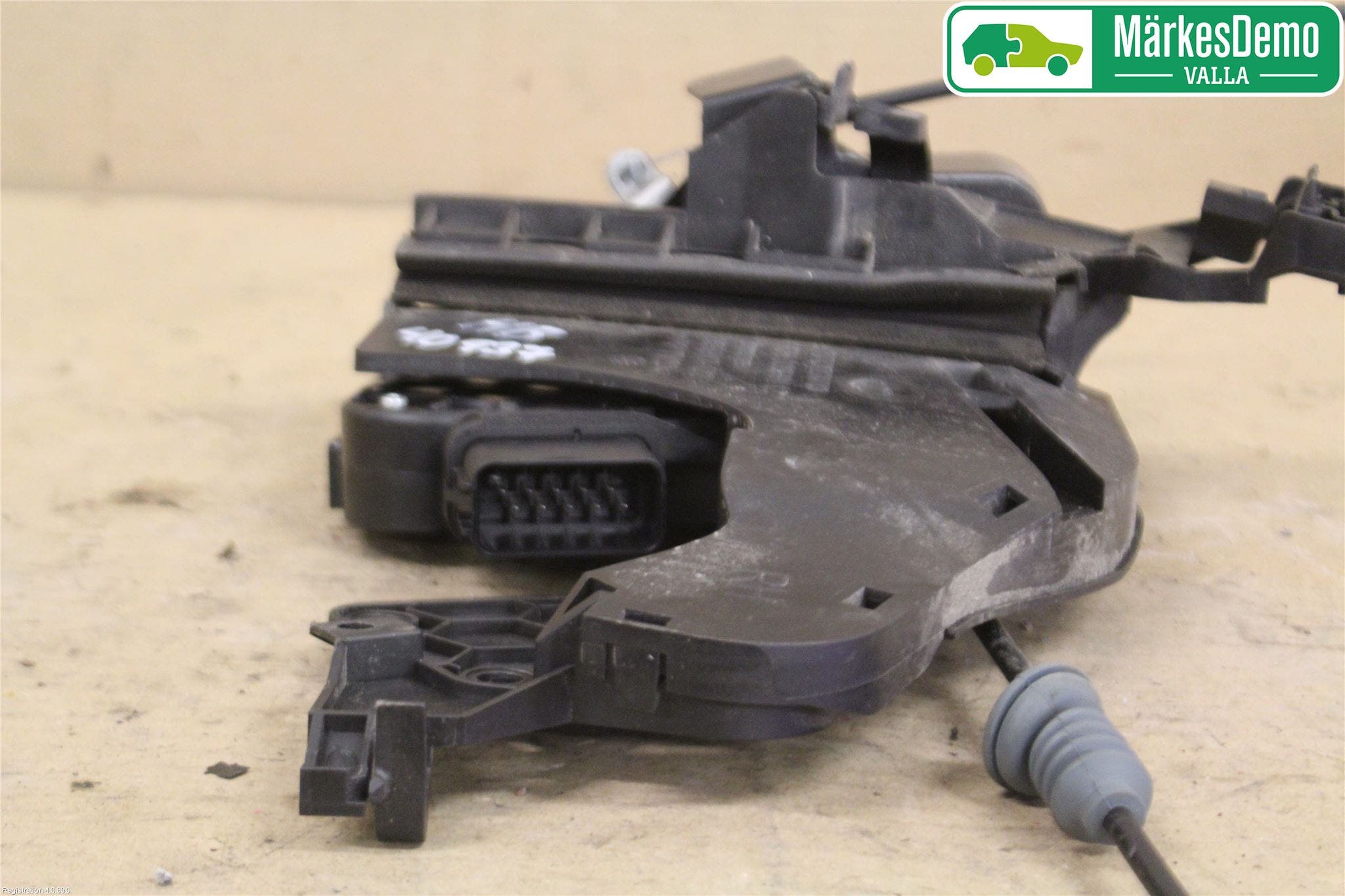 Volvo V50 08-12 Låskista-Dörrlås