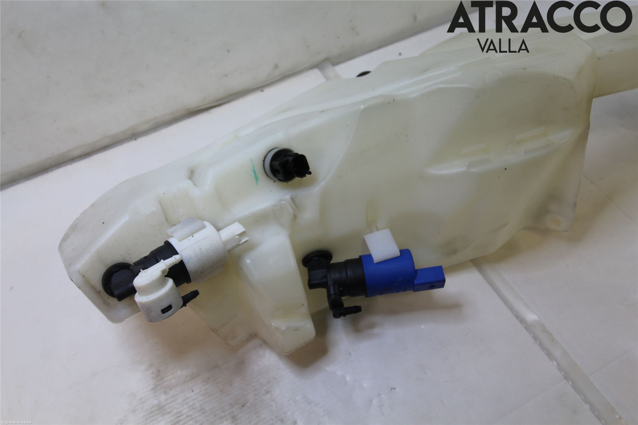 Jaguar F-PACE Spolartank Vindruta-Strål