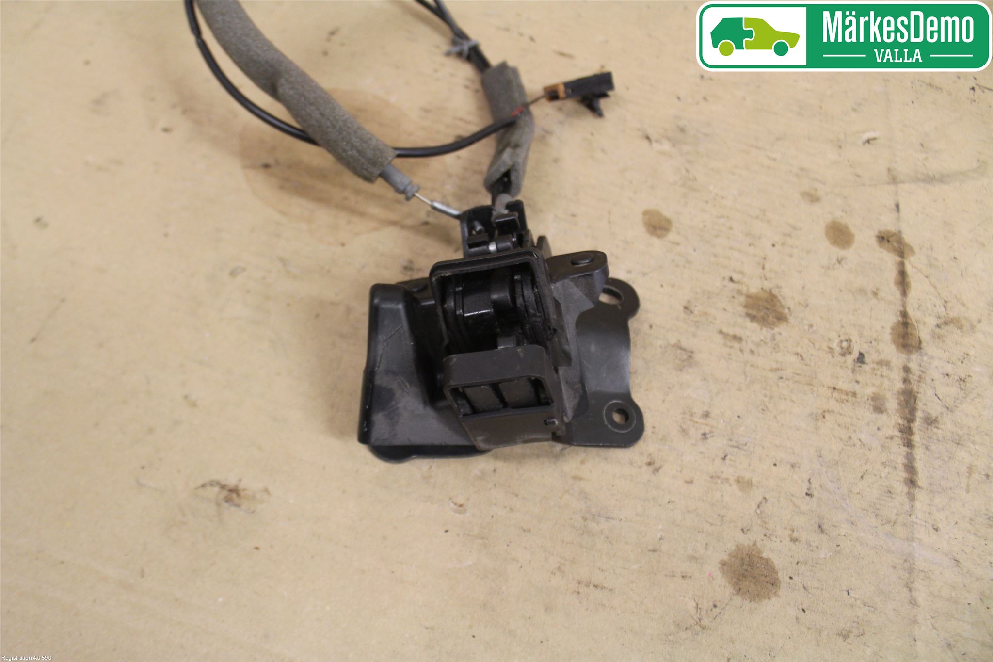 Nissan NAVARA 05-16 Låskista-Dörrlås