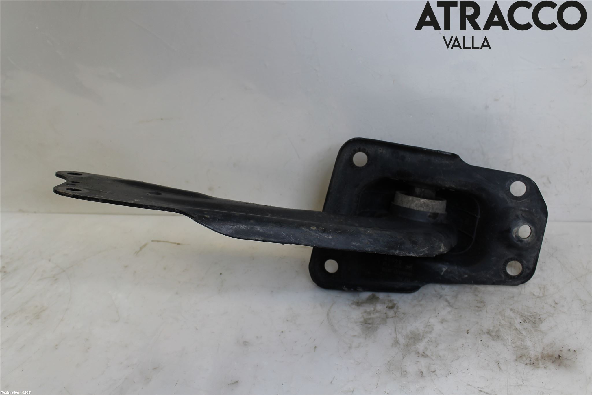 Volkswagen VW PASSAT 15-19 Bärarm Bak Höger