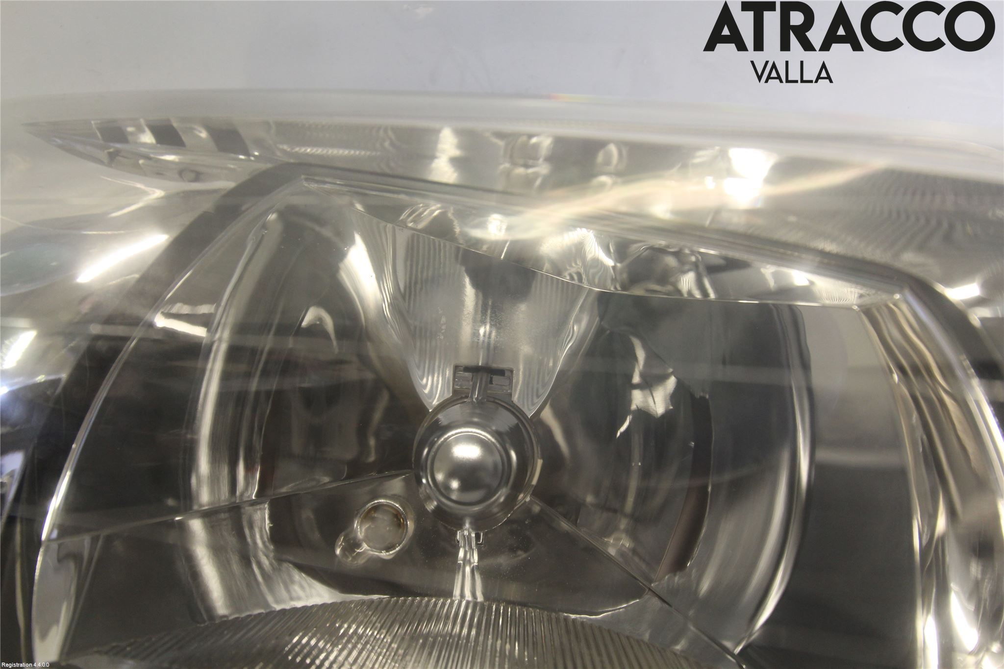 Mazda 323 F 99-03 Strålkastare Höger