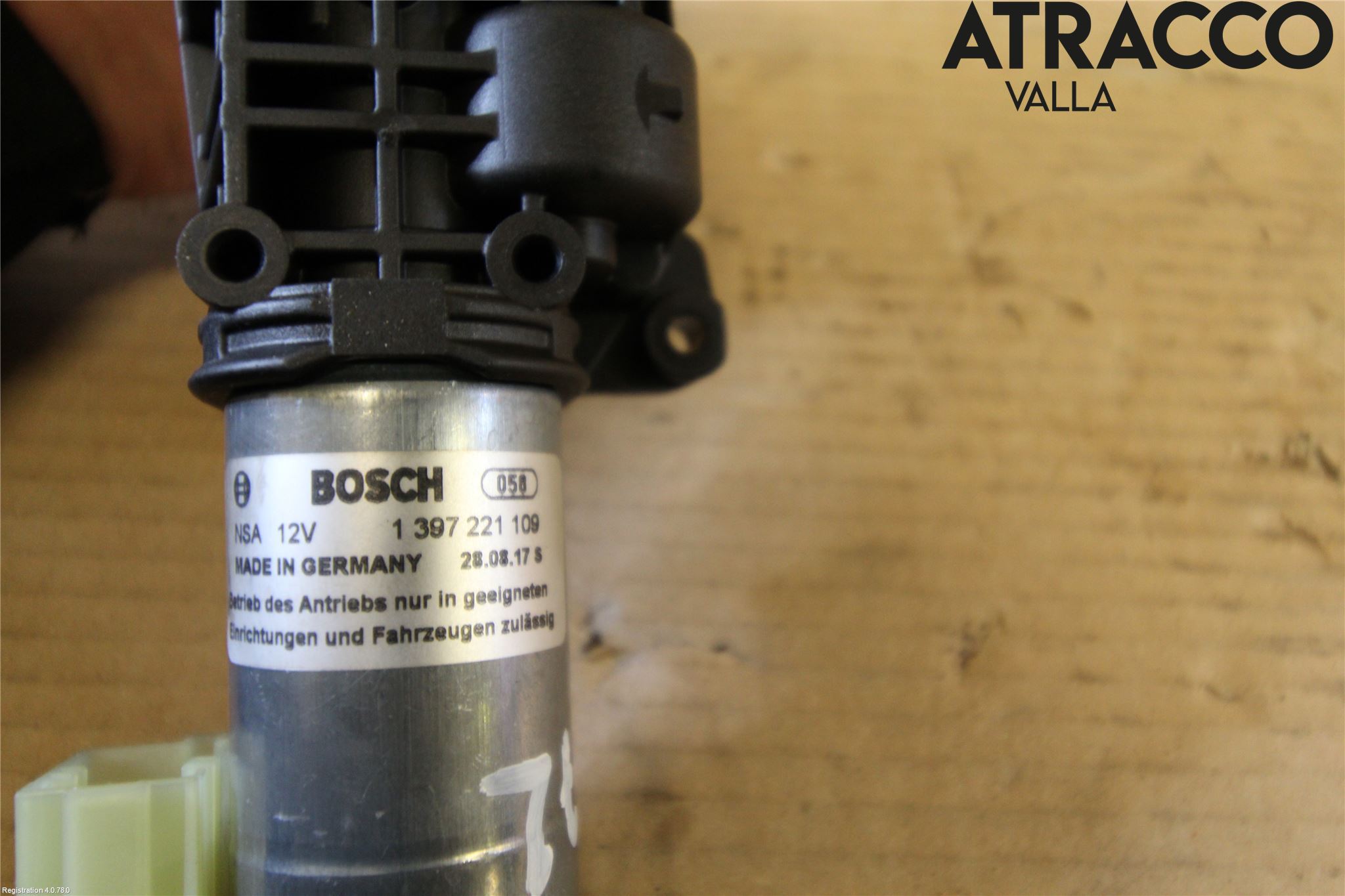 Audi A4/S4 B9 16-19 Bakluckeöppnare Automatisk