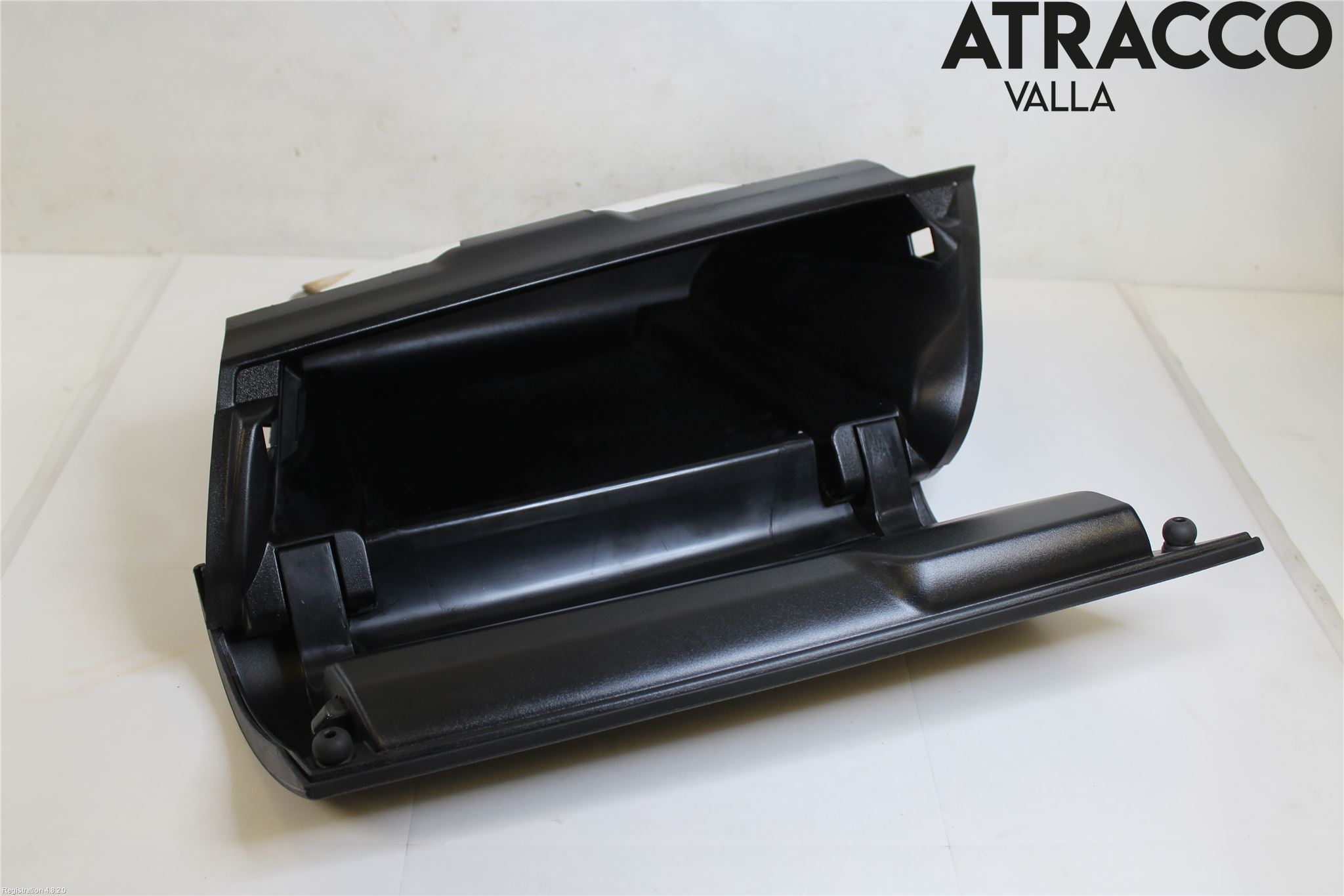 Toyota HILUX 16- Handskfack