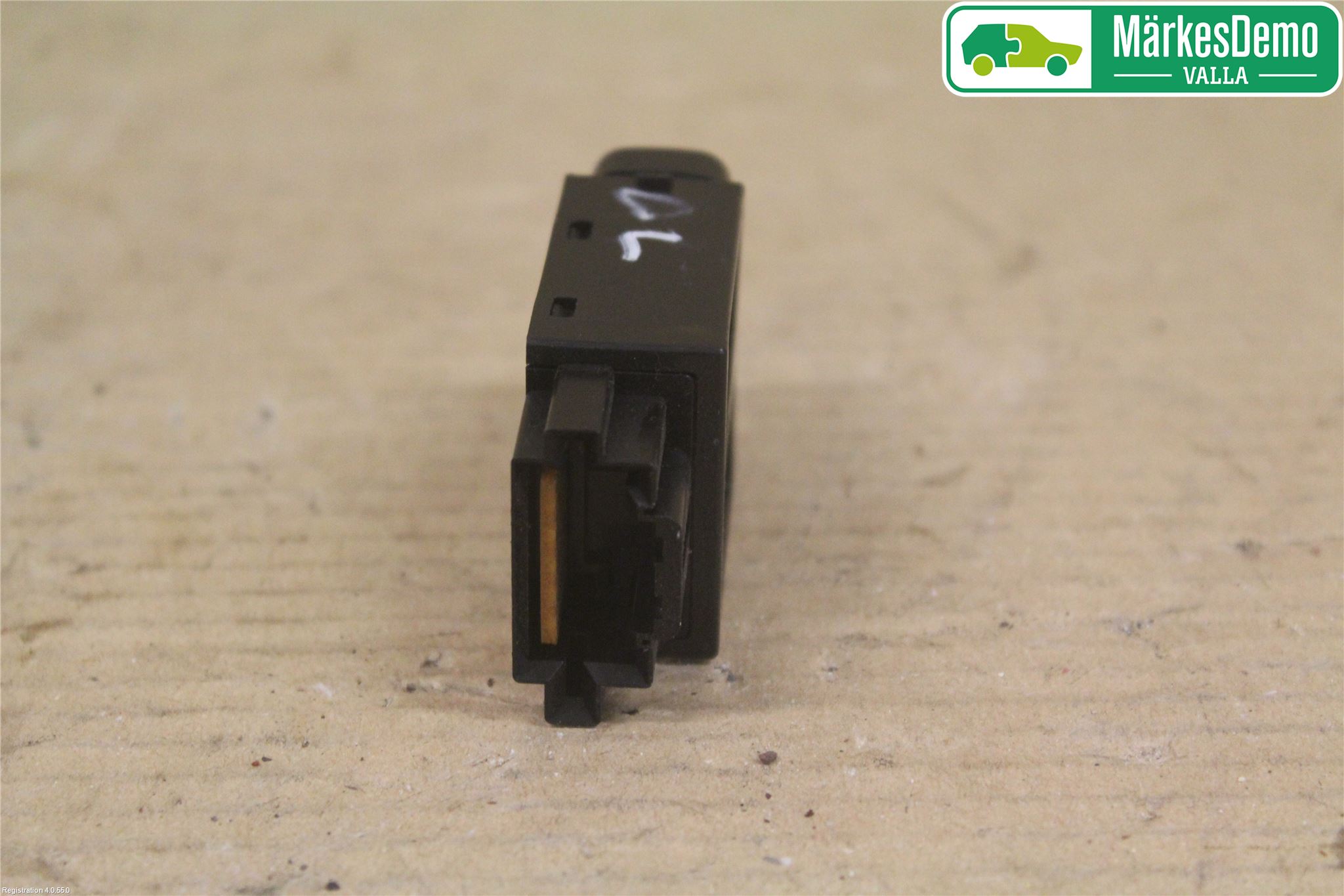 Mitsubishi OUTLANDER 07-12 Strömställare Övrigt