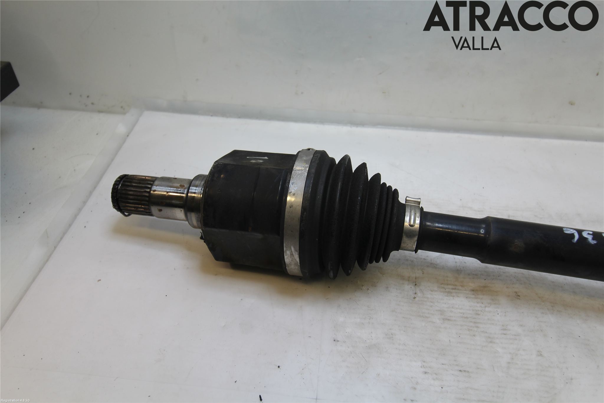 Hyundai i40 16-18 Drivaxel Fram Höger
