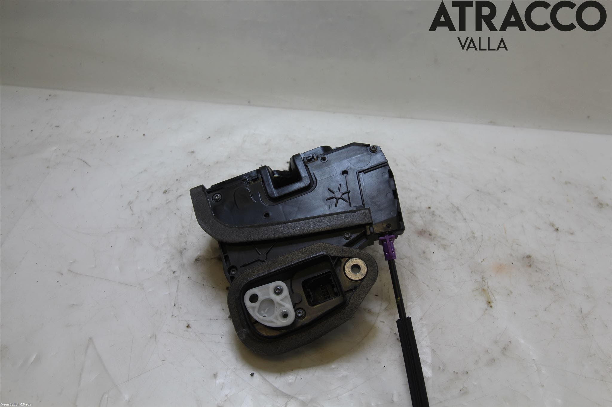 Opel INSIGNIA 17- Låskista-Dörrlås