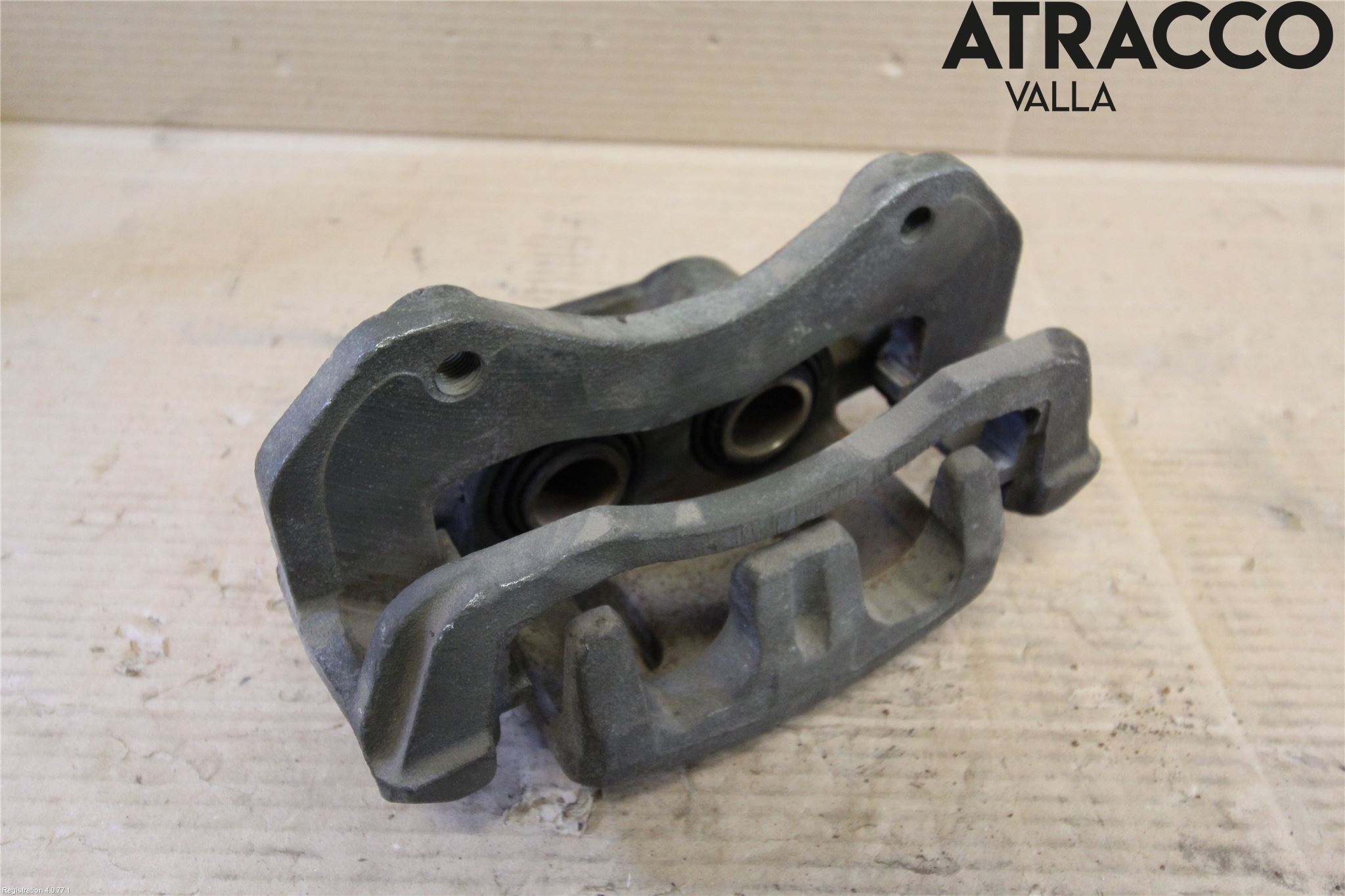 Mitsubishi OUTLANDER 01-07 Bromsok Fram Vänster