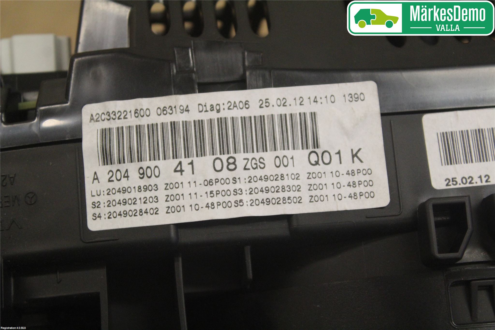Mercedes-Benz MB C-KLASS (W204) 07-15 Instrument Komb