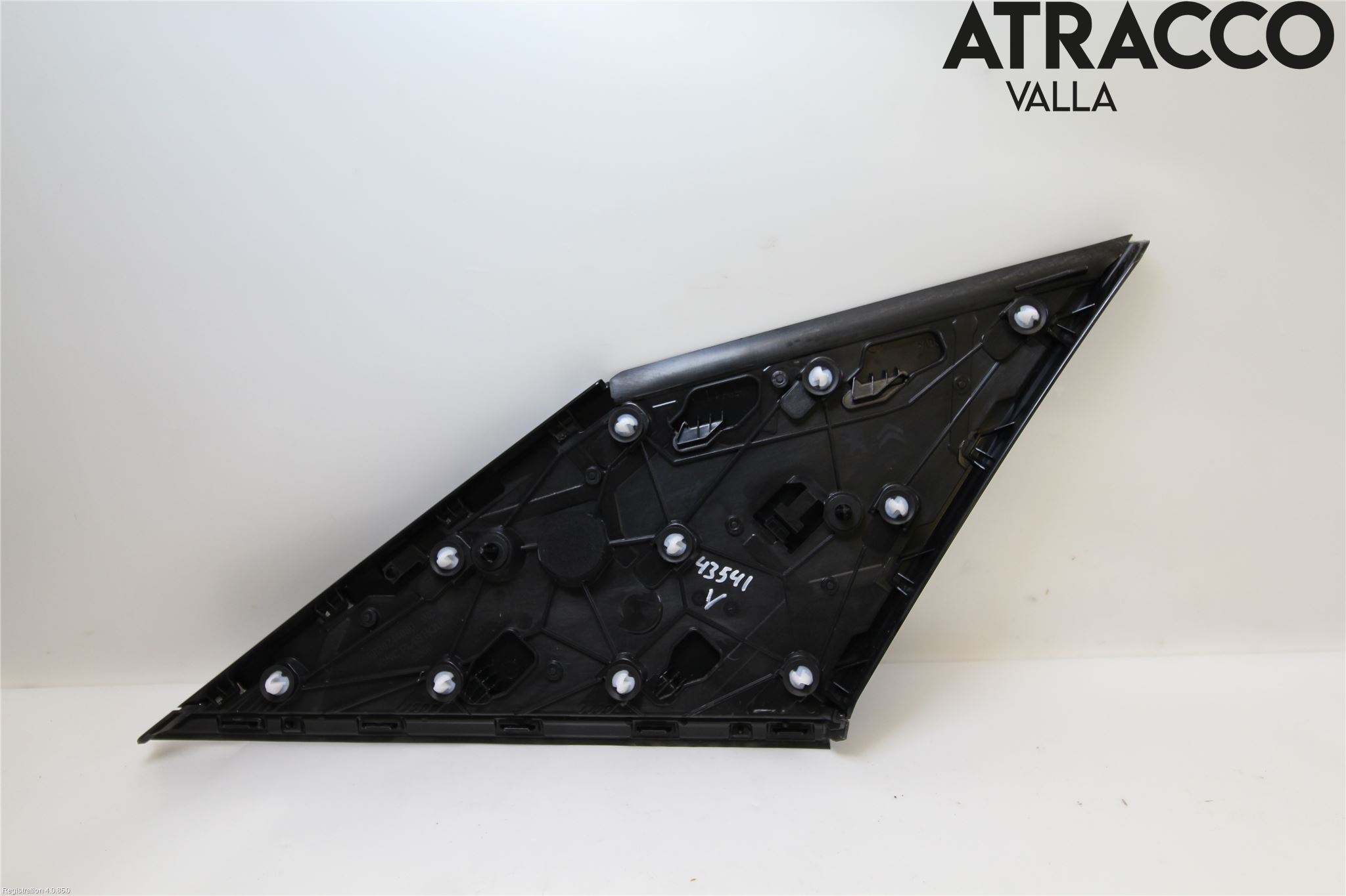 Peugeot 2008/E-2008 20- Sidoruta Bak - Dekorlist