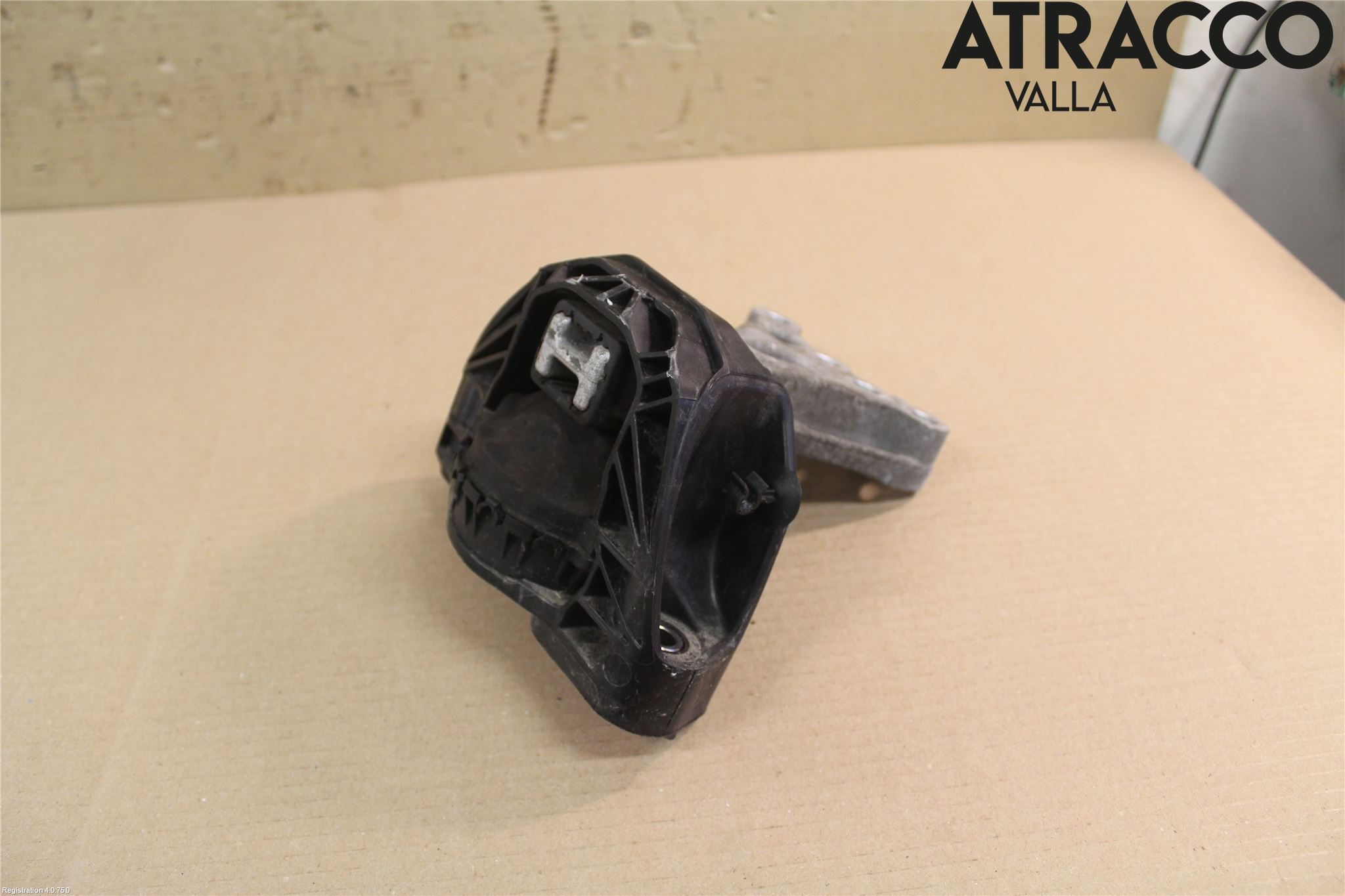 Peugeot 2008 13-20 Motorfäste