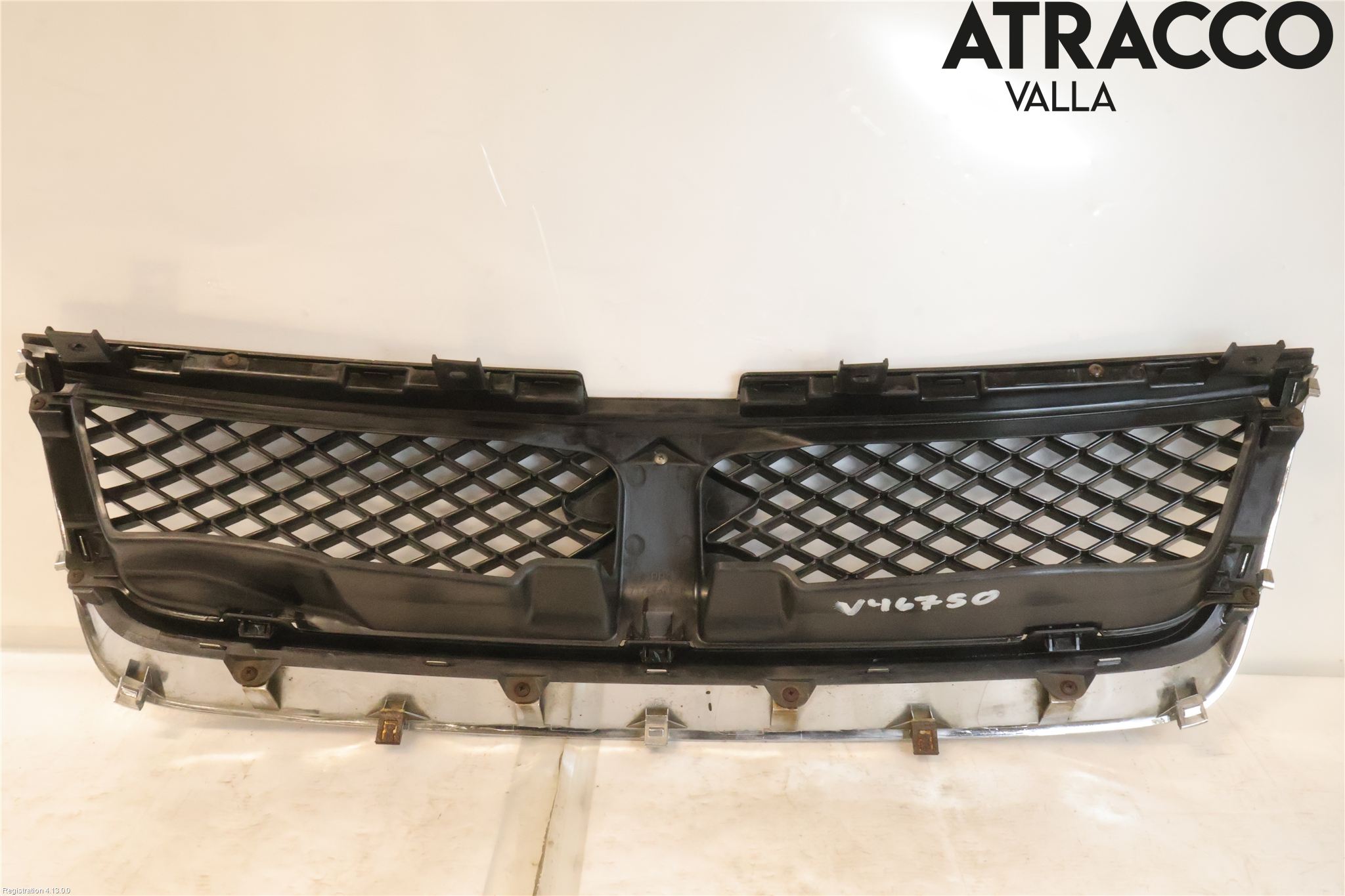 Suzuki GRAND VITARA II 06-14 Grill Komp