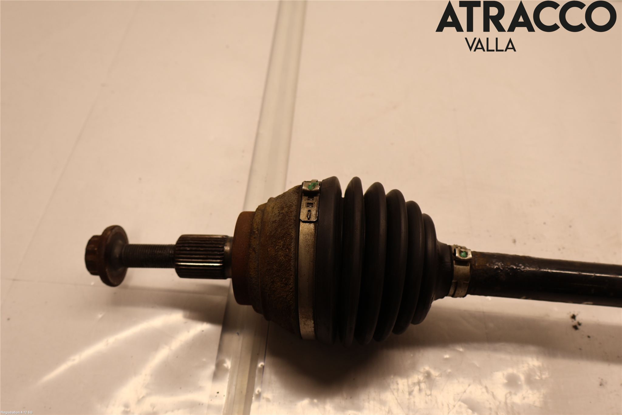 Skoda SUPERB 09-15 Drivaxel Fram Vänster