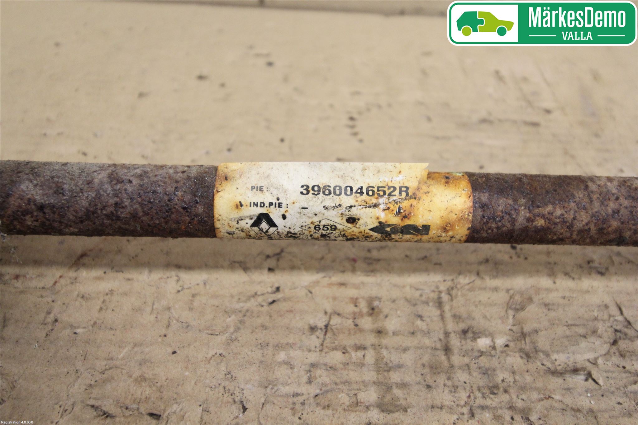 Dacia DUSTER 10-17 Drivaxel Bak Höger