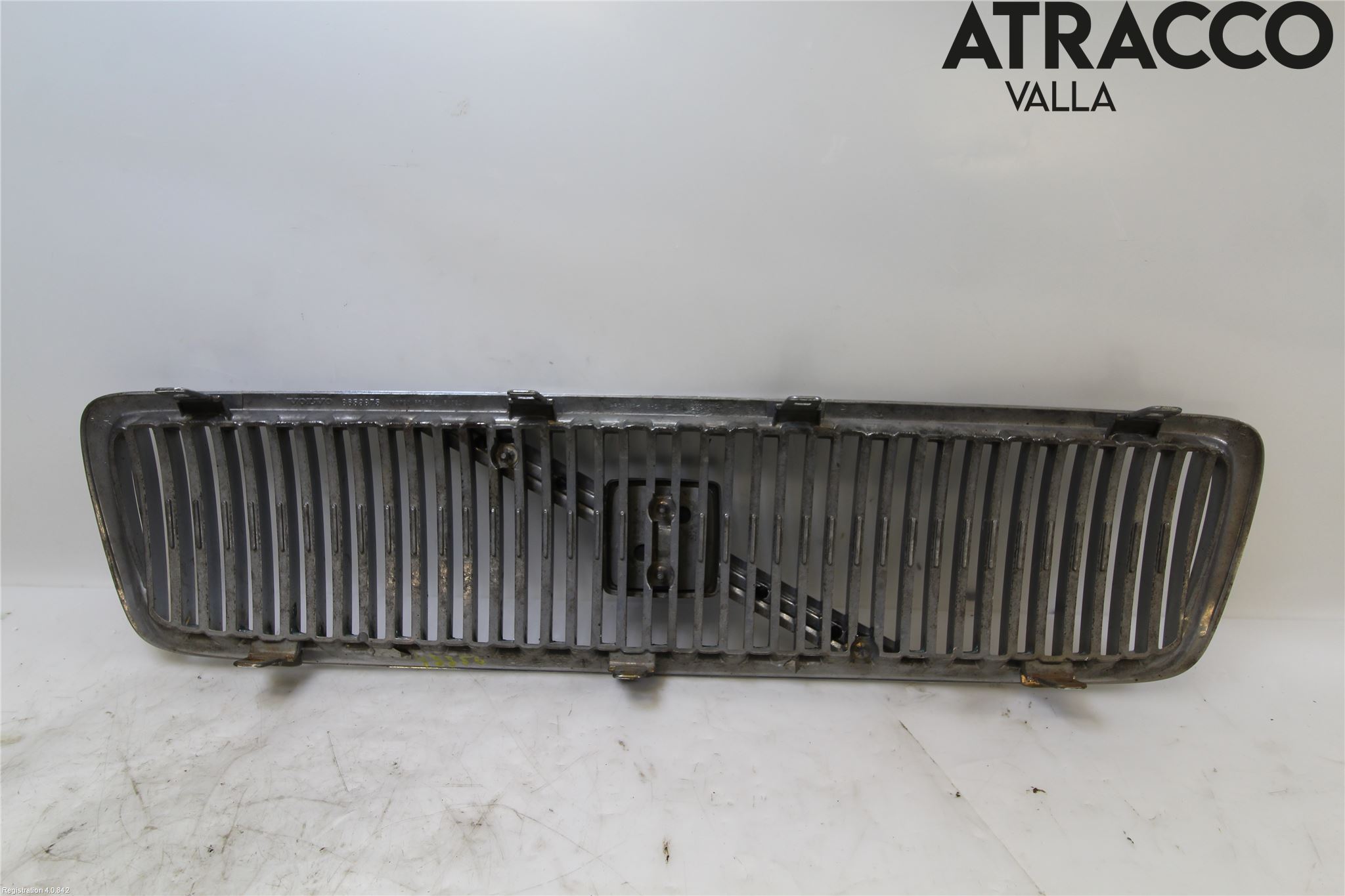 Volvo V70 00-04 Grill Komp