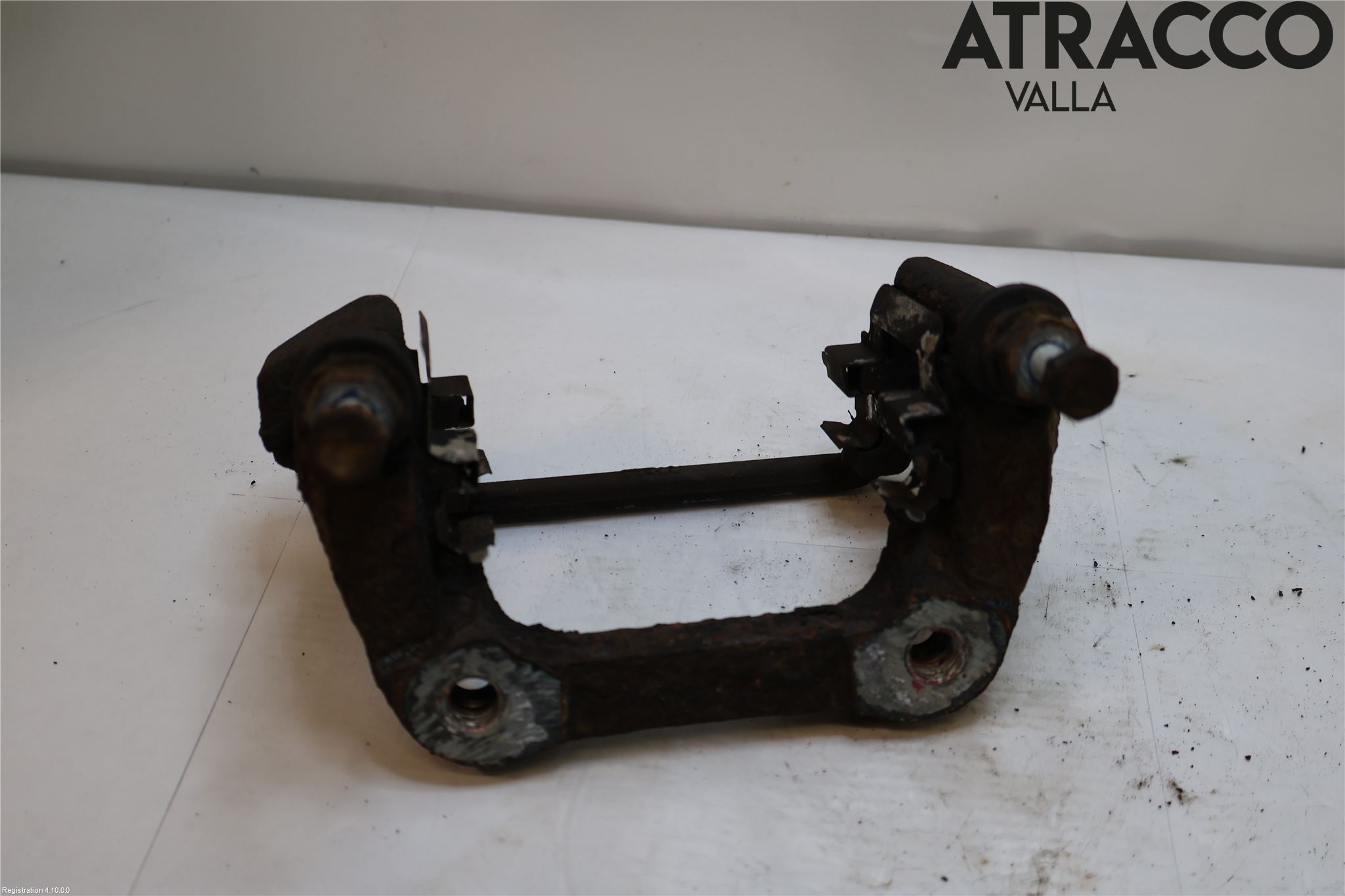 Volvo XC70 14-16 Bromsokshållare