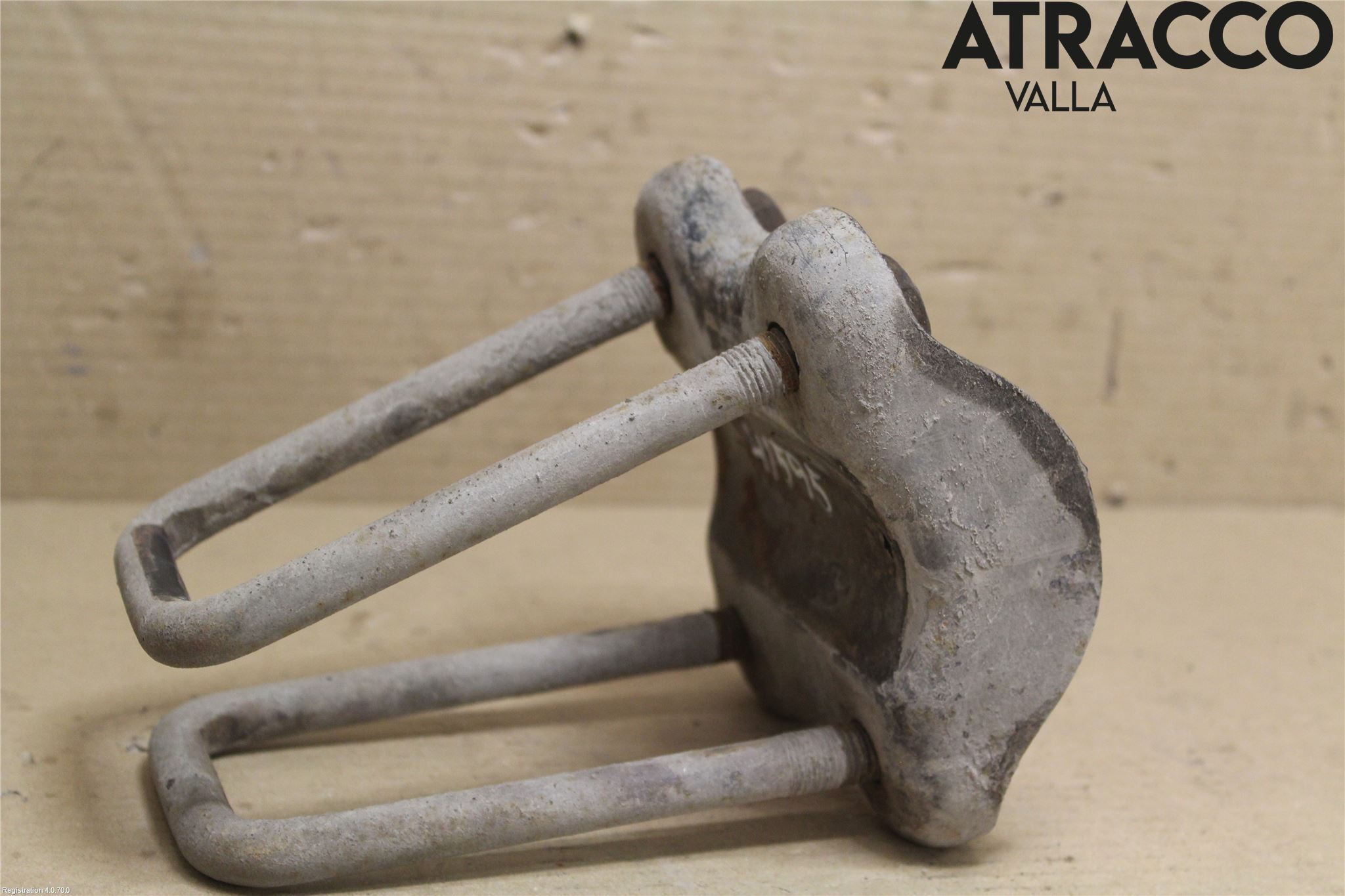 Nissan NAVARA 05-16 Bladfjäderhänke Bak