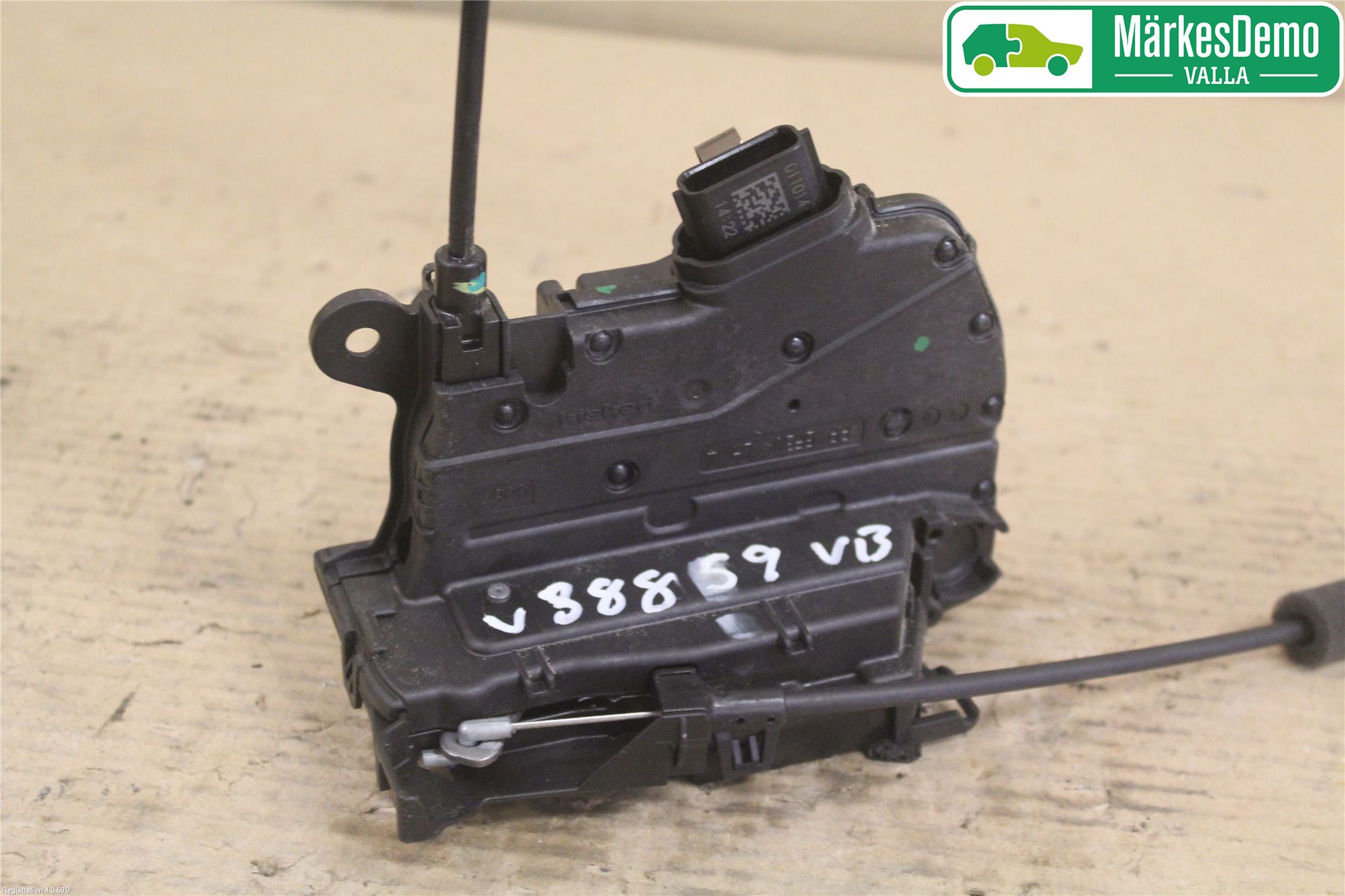 Renault CAPTUR 13-19 Låskista-Dörrlås