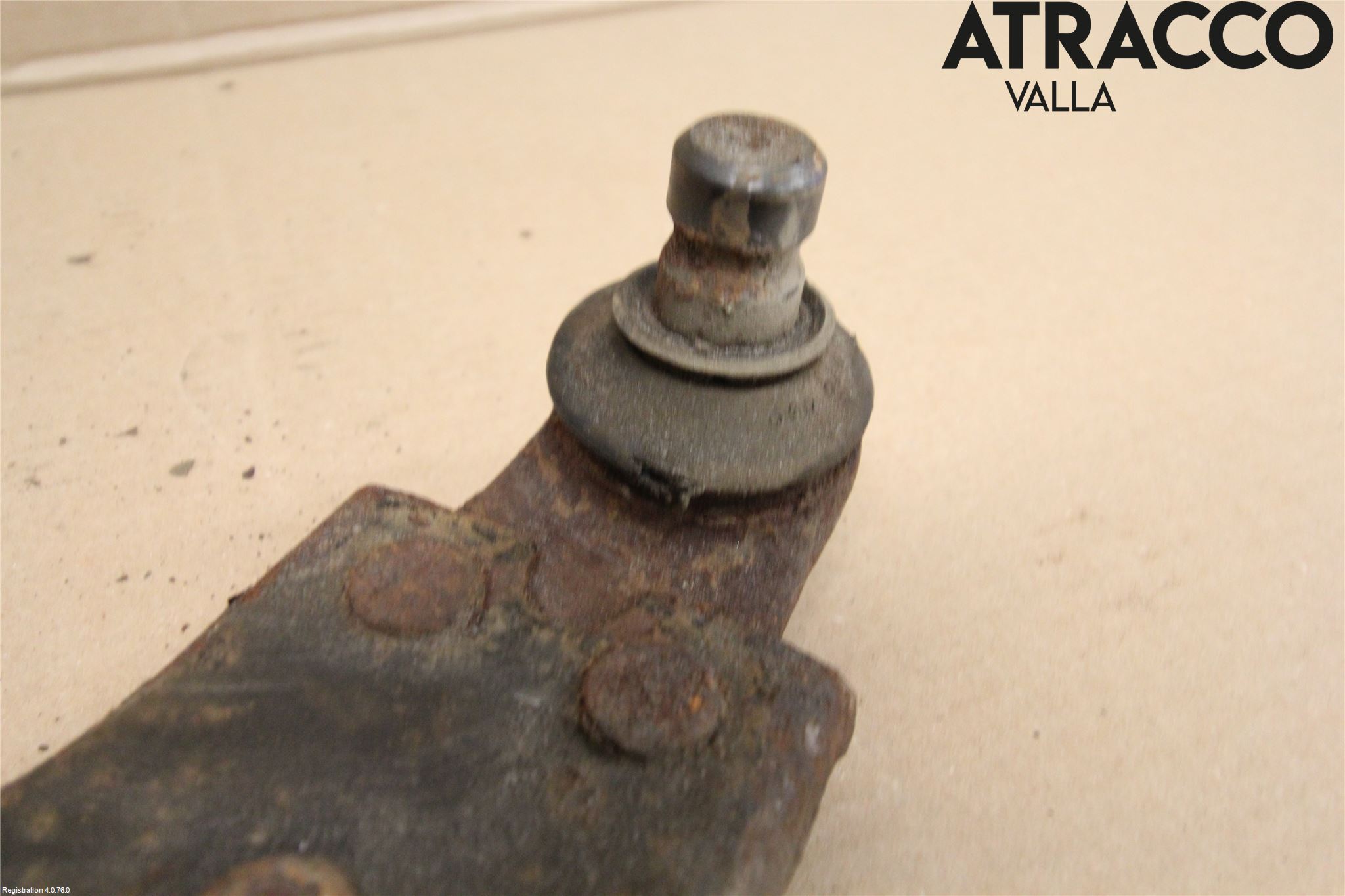 Ford MONDEO     01-06 Bärarm Fram Undre Vä