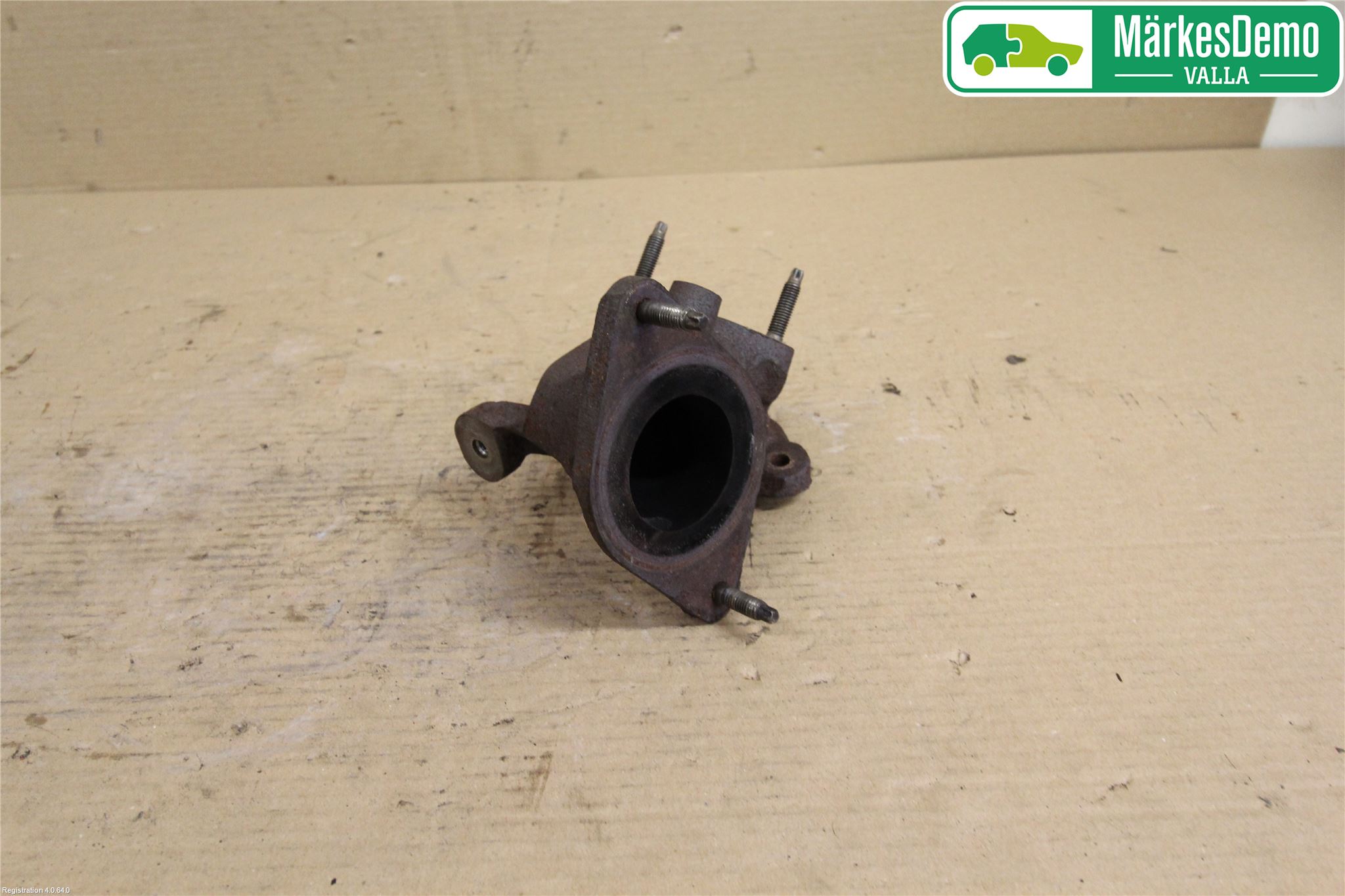 Renault CLIO III  09-12 Avgas Främre Rör