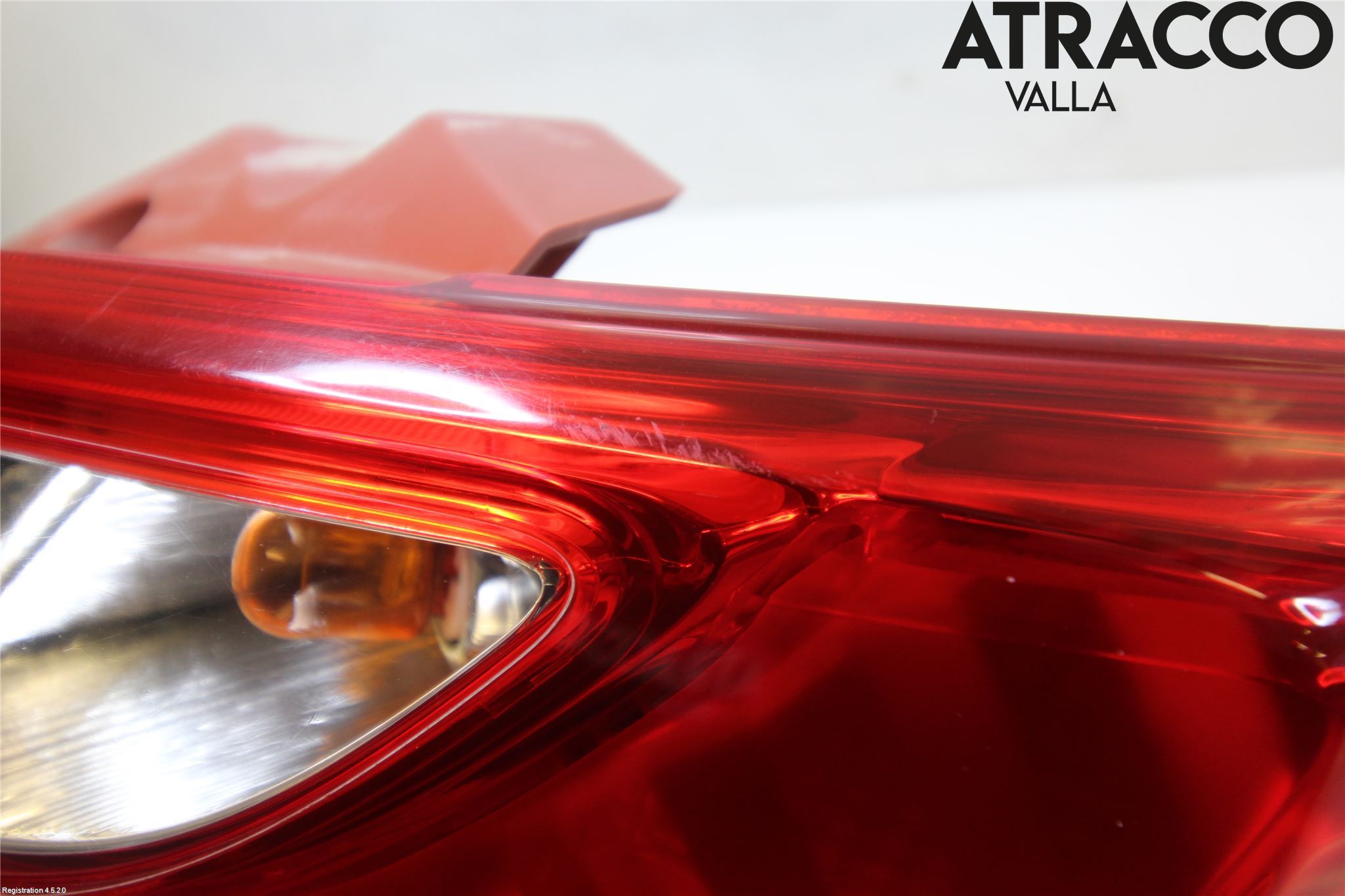 Mazda 2 (DE) 08-15 Bakljus Höger