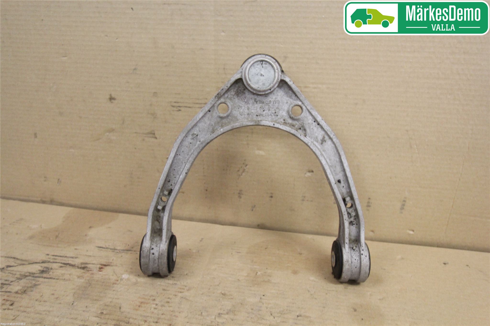 Audi Q7/SQ7 Bärarm Fram Övre Vä