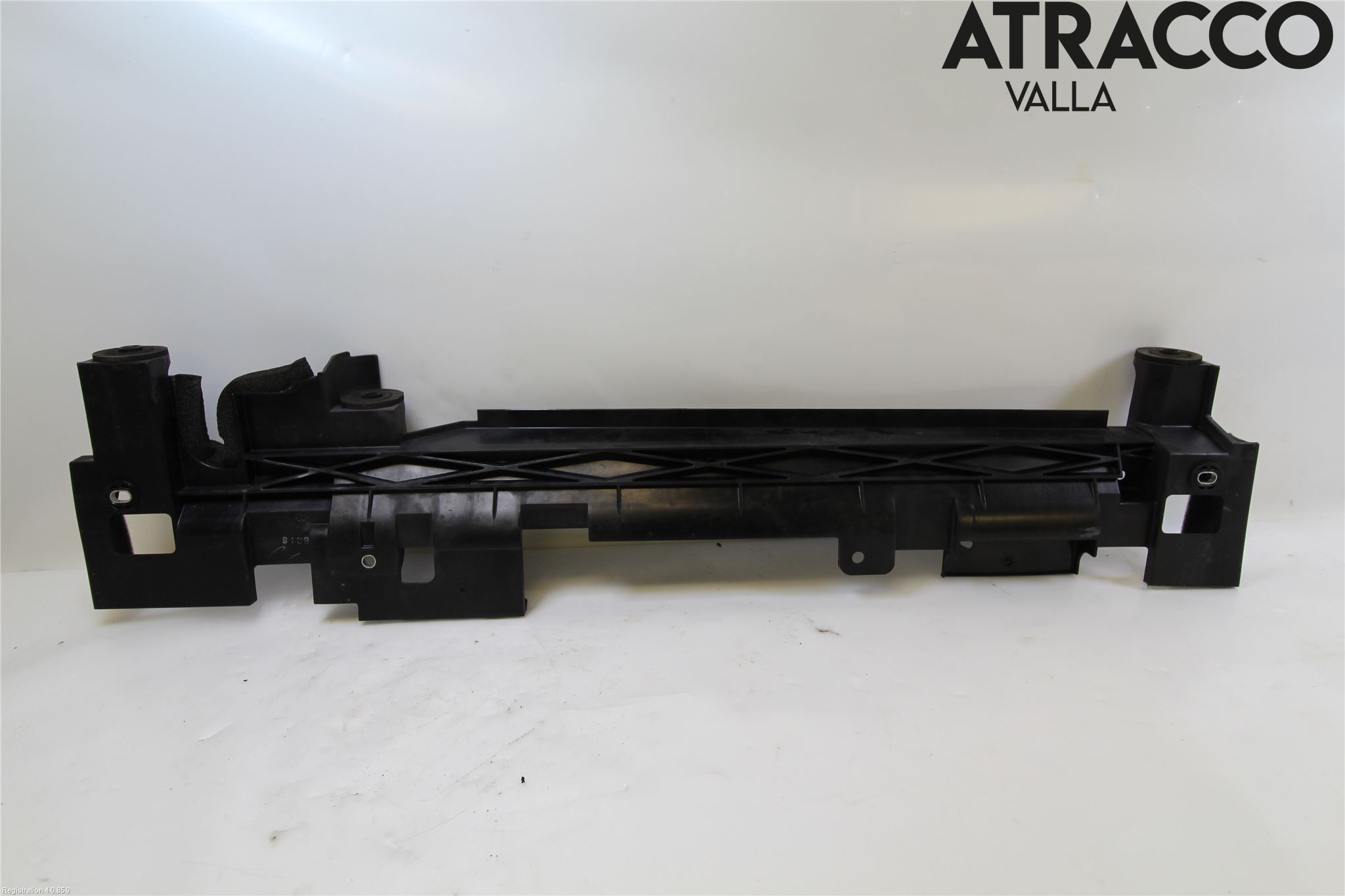 Nissan X-TRAIL 14-21 Deflektor Plåt-Plast Kylning