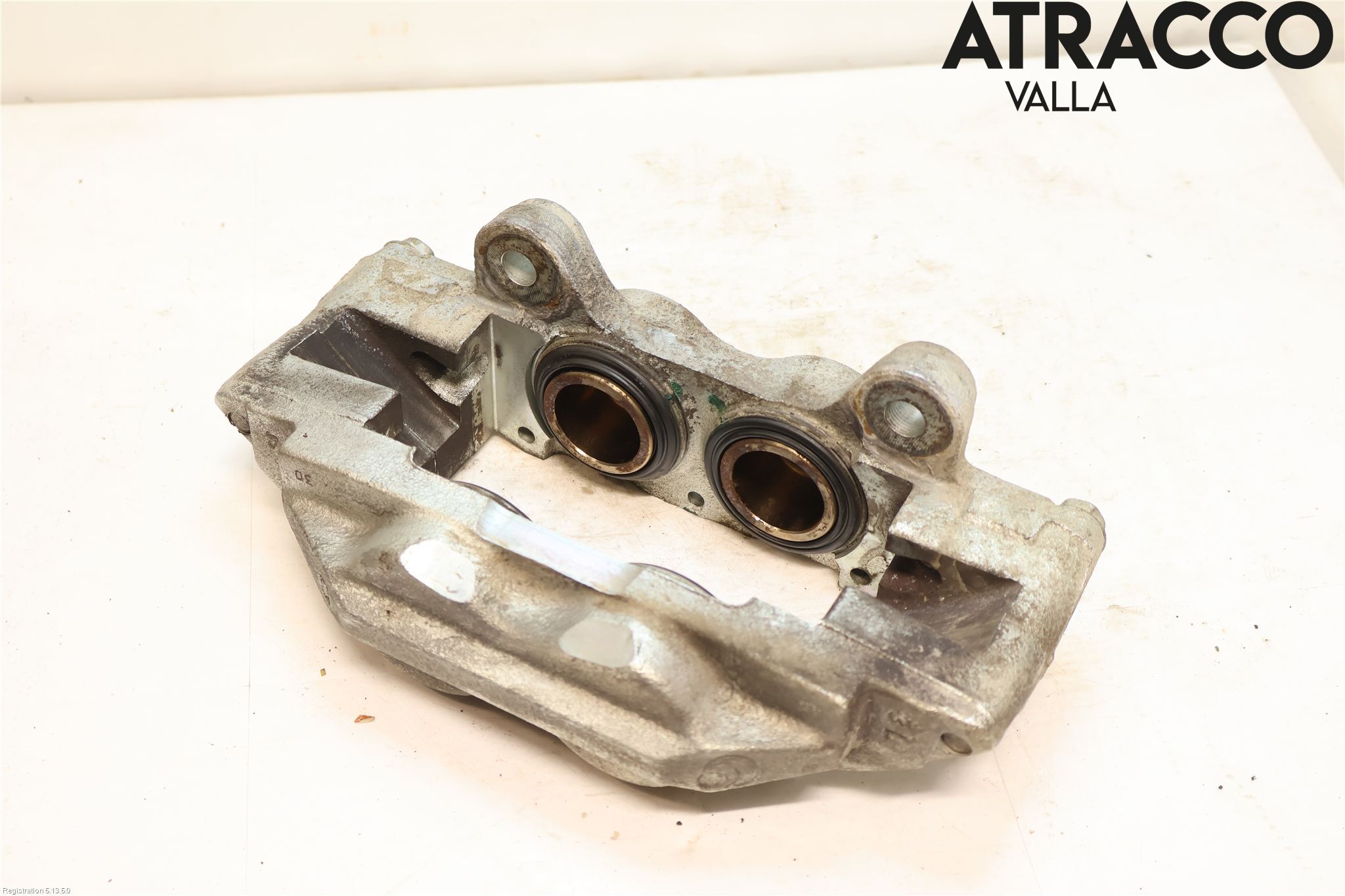 Toyota HILUX 05-16 Bromsok Fram Höger