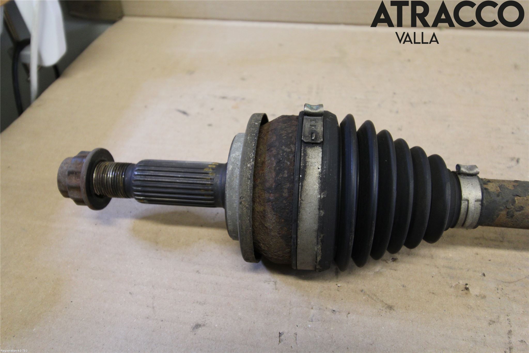 Toyota AURIS 10-12 Drivaxel Fram Vänster