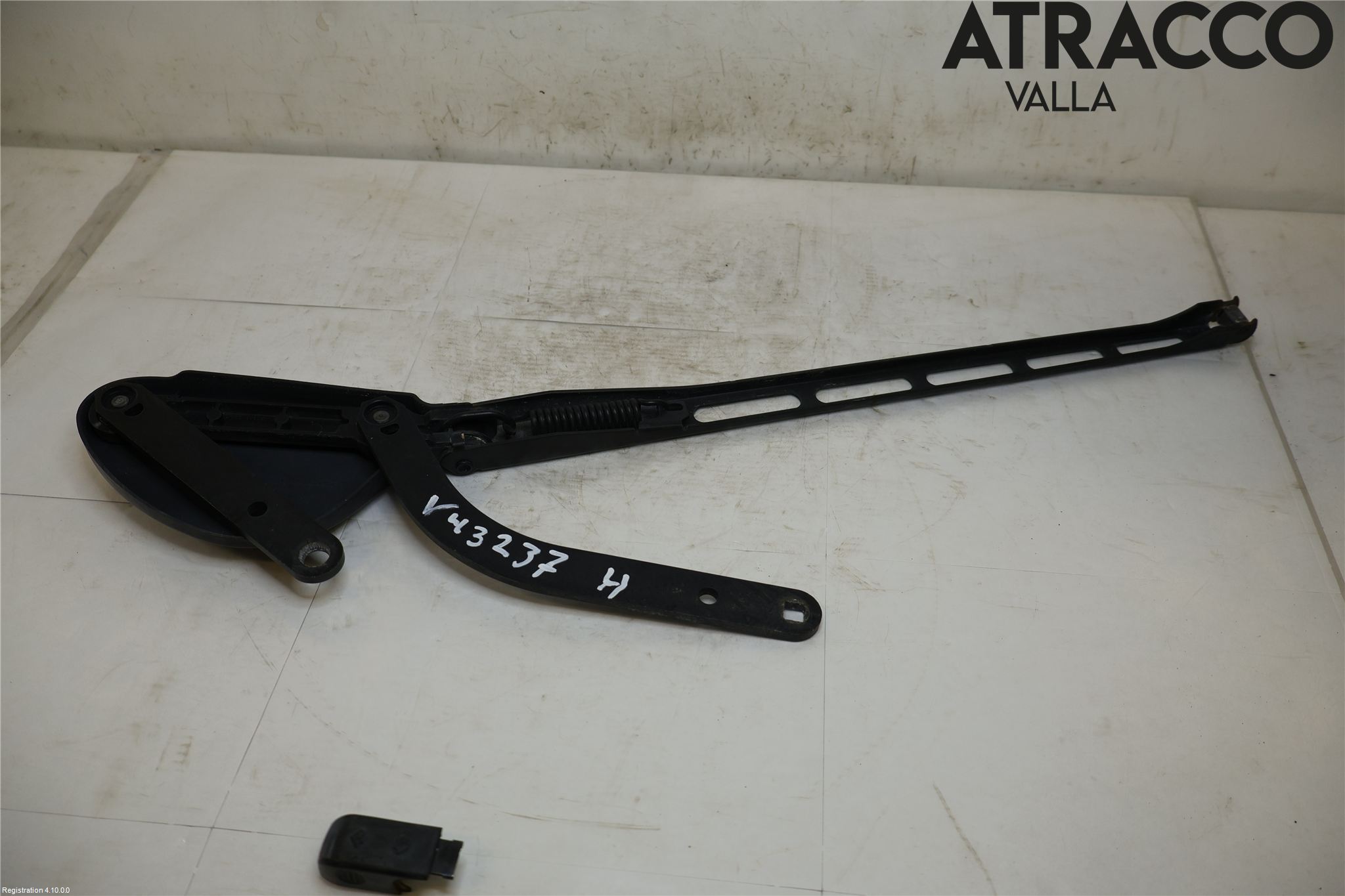 Mercedes-Benz MB CLK (C209) 02-09 Torkararm Armar Vindruta