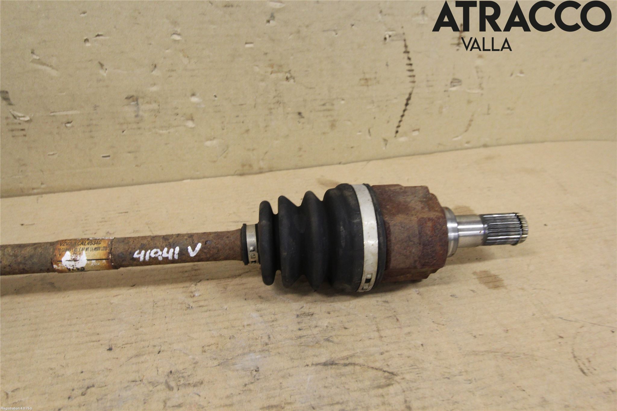 Hyundai i20 PB 09-14 Drivaxel Fram Vänster