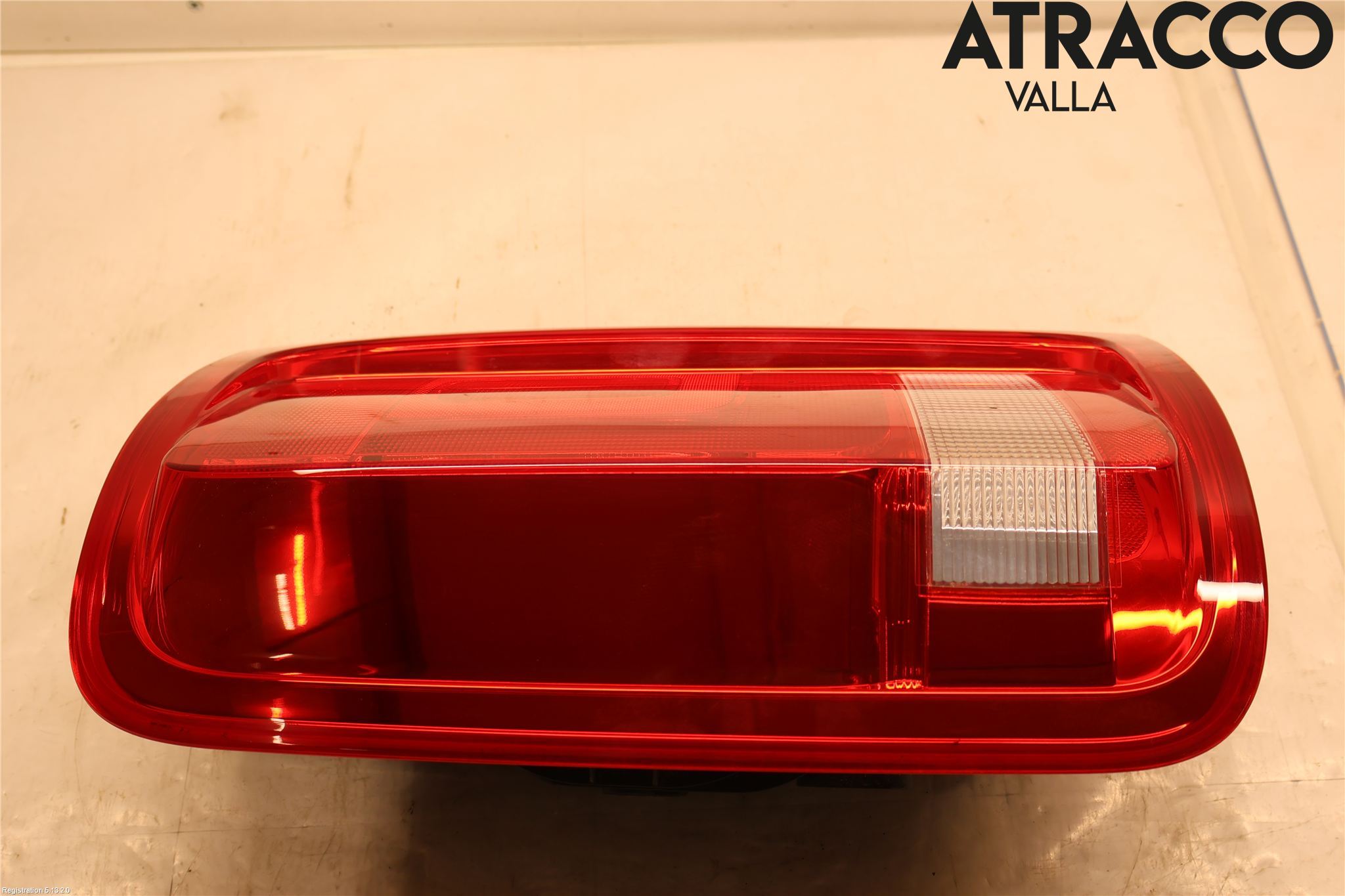 Volkswagen VW AMAROK 2H 10-22 Bakljus Vänster
