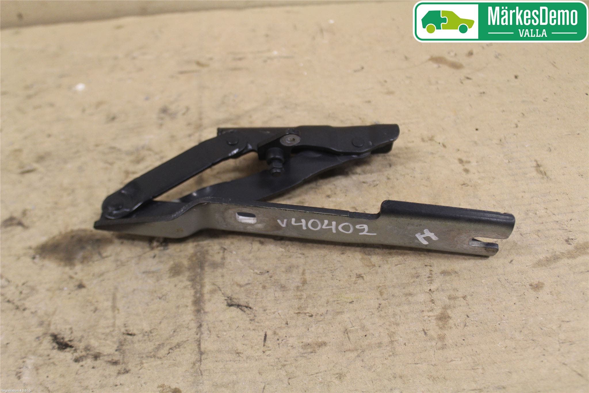 BMW 5 E60/61 Sed/Tou 02-10 Huvgångjärn