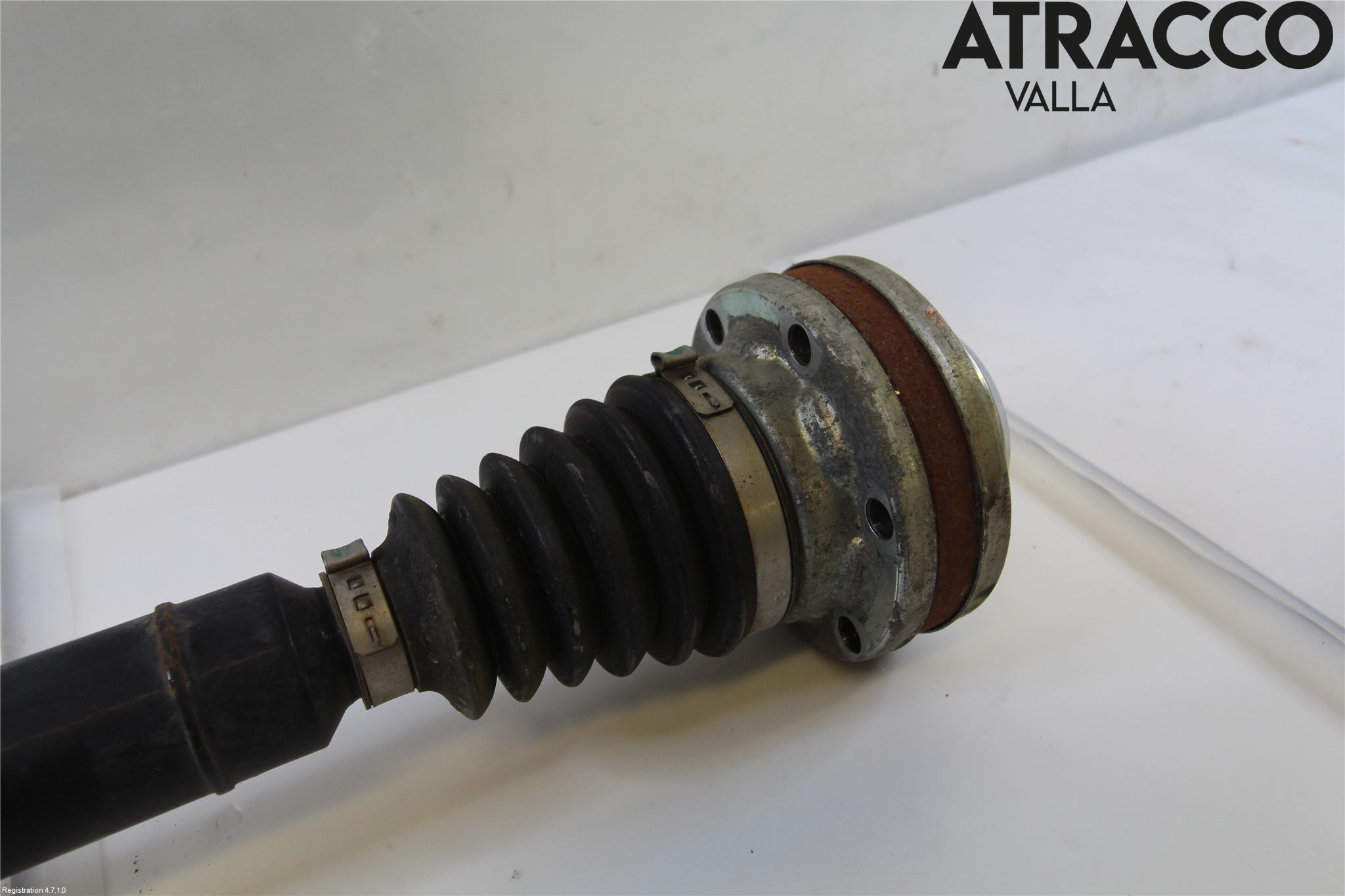 Volkswagen VW PASSAT 11-14 Drivaxel Fram Höger