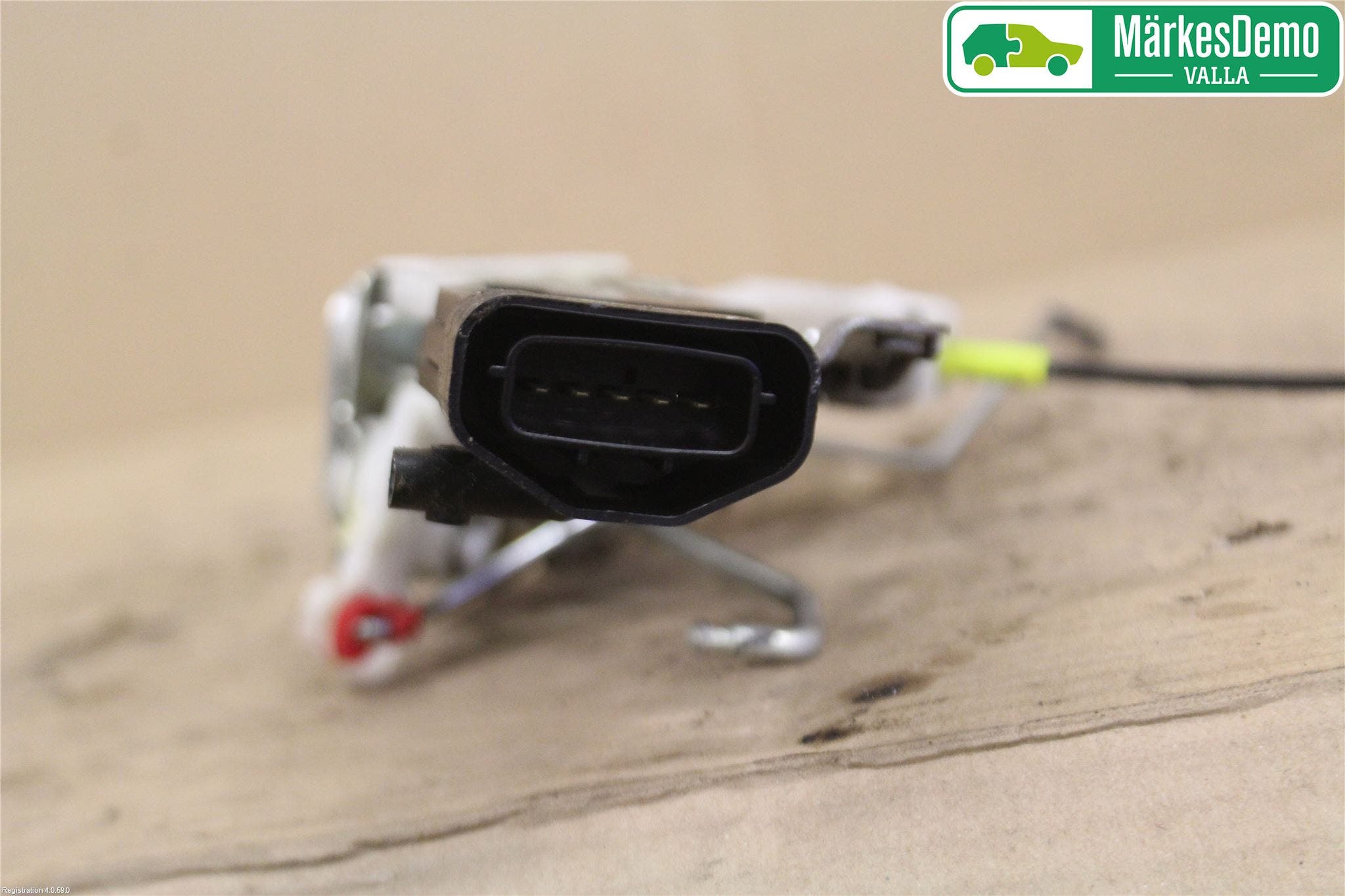 Toyota AYGO 06-14 Låskista-Dörrlås