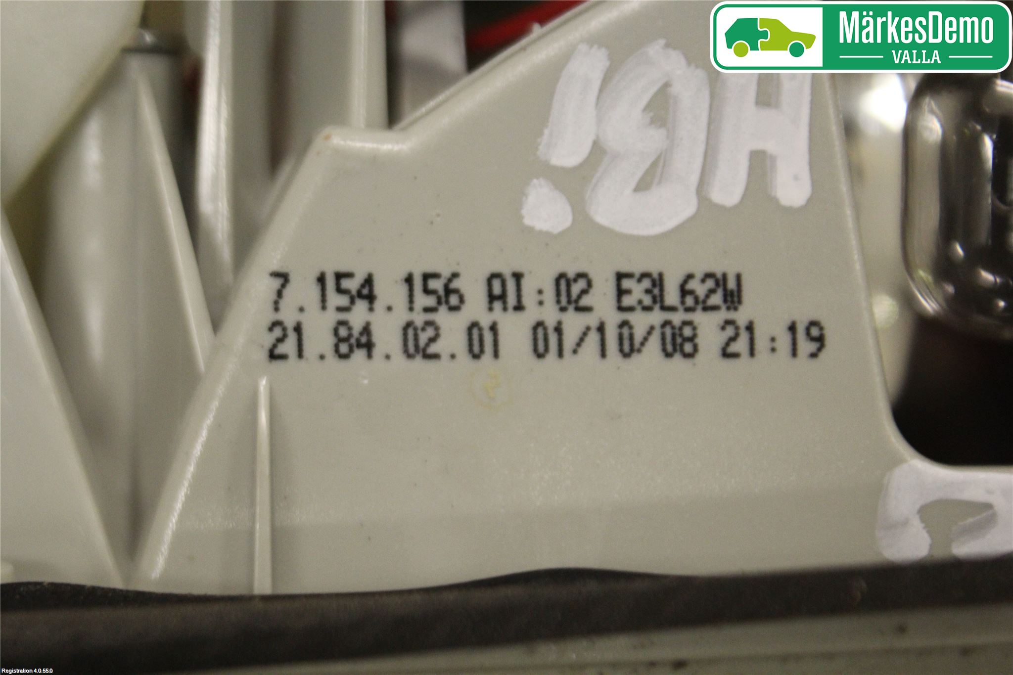 BMW 3 E90/91 SED/TOU 05-12 Bakljus Lucka Hö
