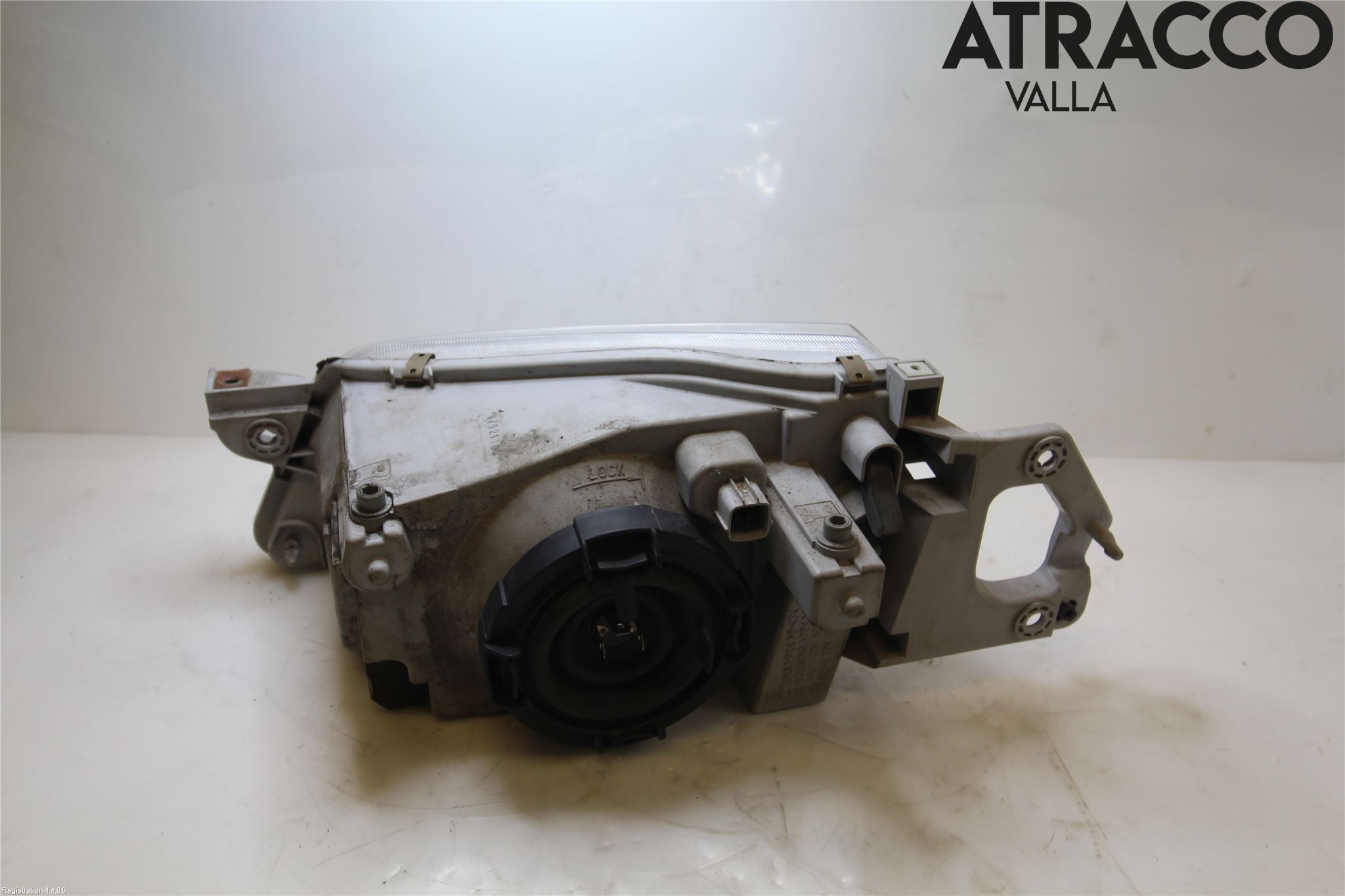 Mazda 323 F 99-03 Strålkastare Höger