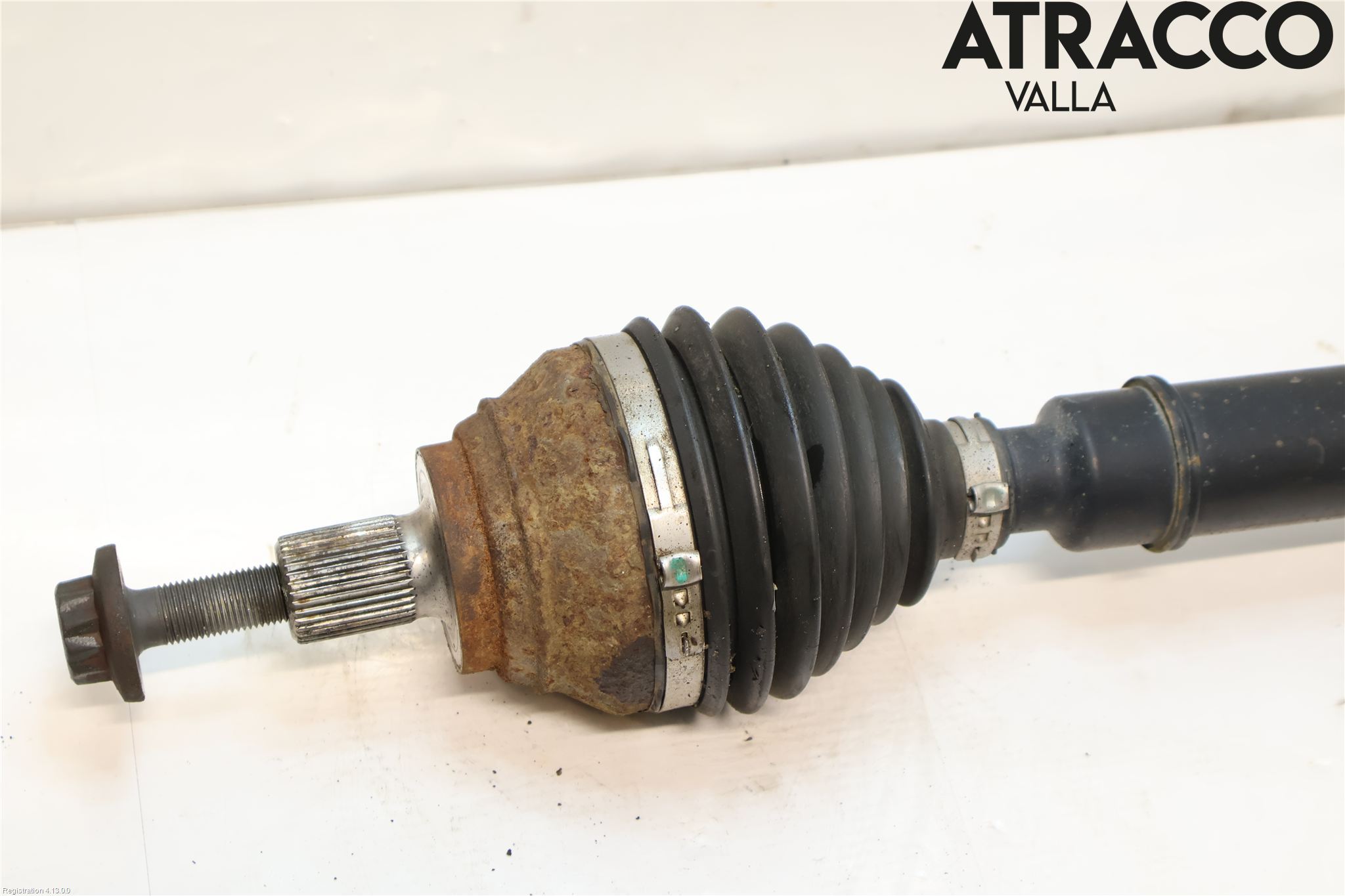Volkswagen VW TOURAN 16- Drivaxel Fram Höger