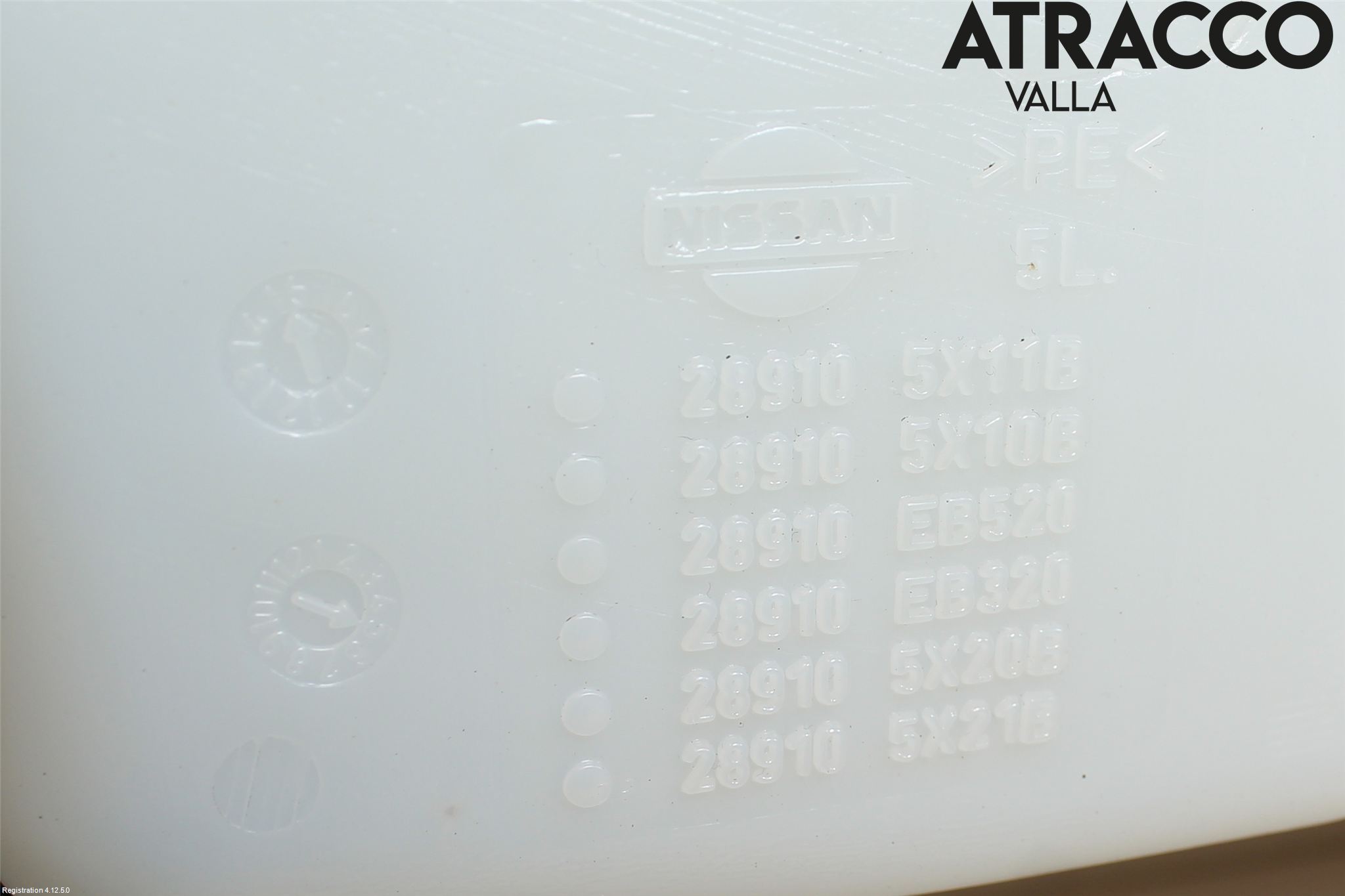 Nissan NAVARA 05-16 Spolartank Vindruta