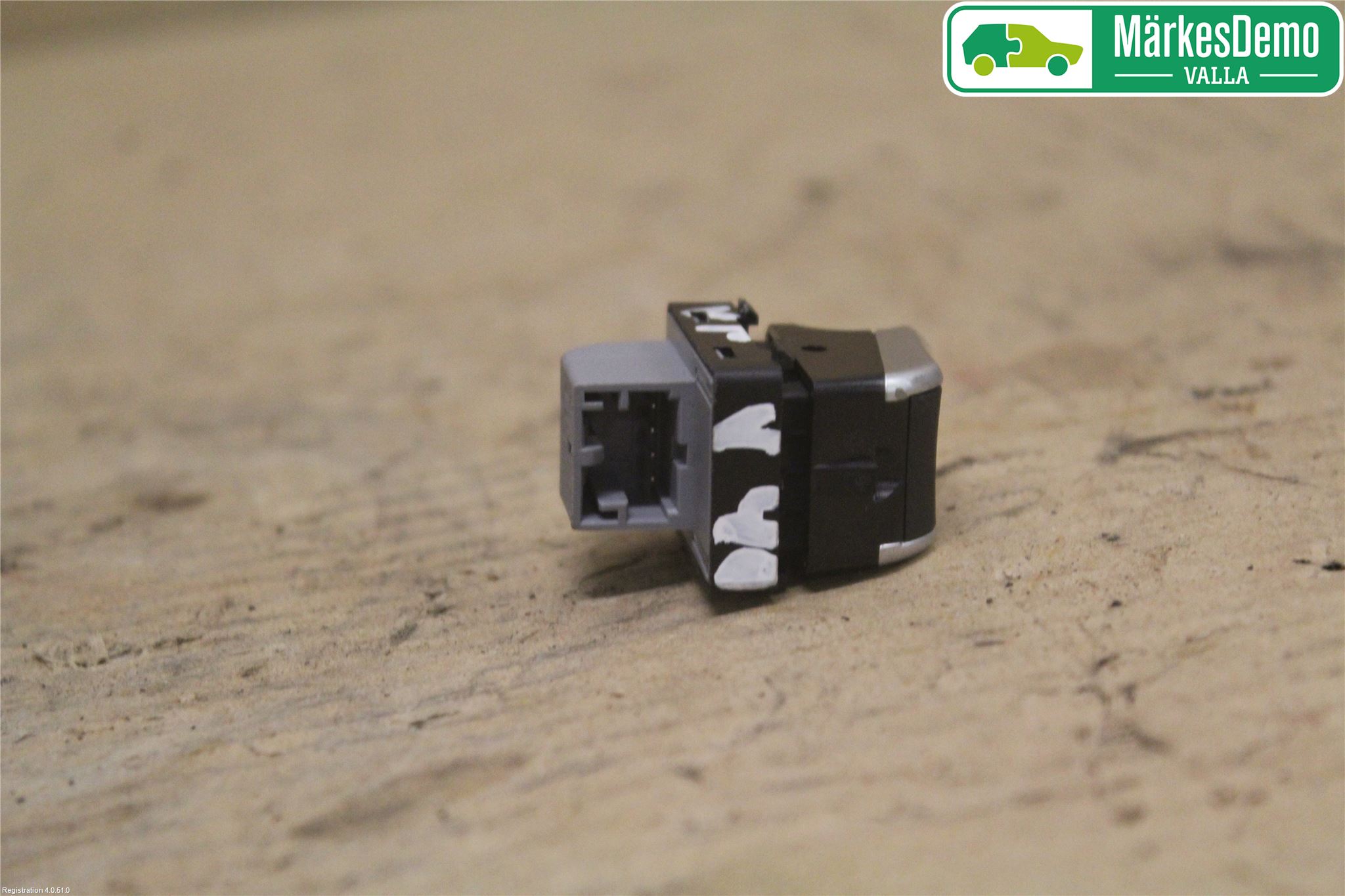 Audi A6 ALLROAD 12-18 Strömställare Elhiss