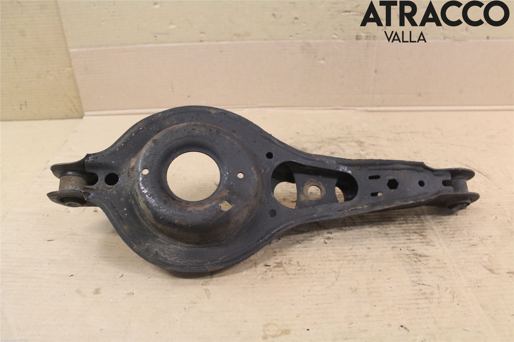 Ford FOCUS 15-18 Bärarm Bak Höger
